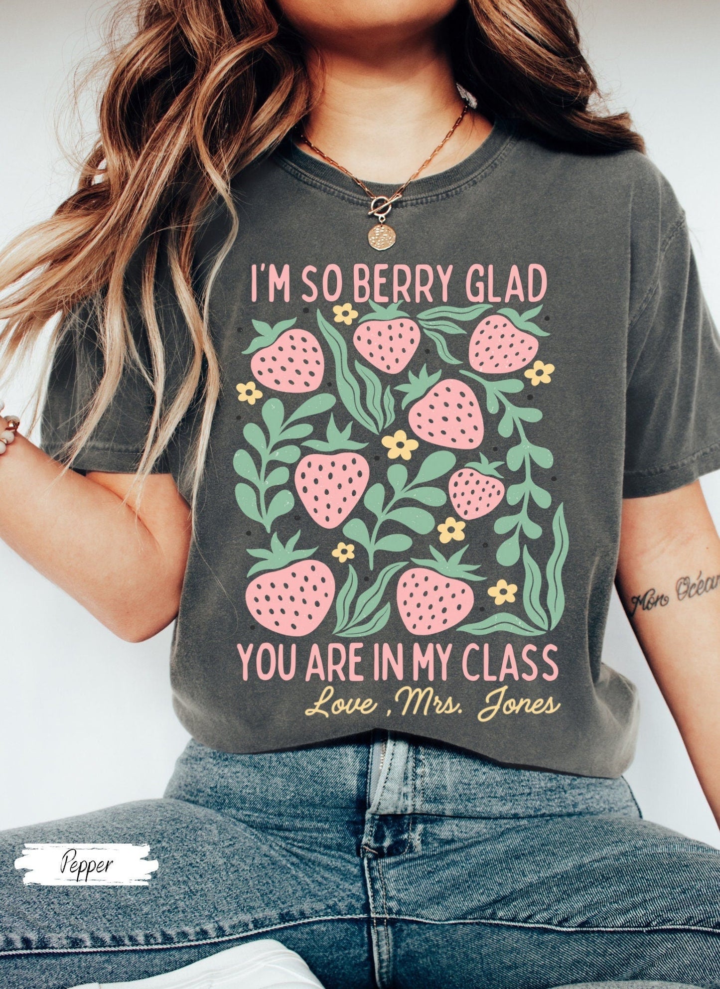 Comfort Colors Teach Teacher Teacher Appreciation Strawberry Back School Elementary School Teacher - T-Shirt, Sweatshirt, Hoodie
