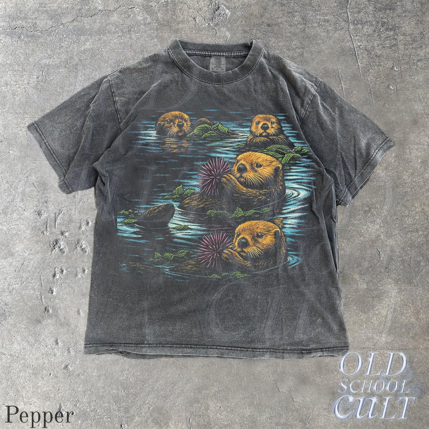 Vintage Otter Swimming 90s Retro Otter Nature Wildlife 90s Animal Nostalgia Otter Lover - T-Shirt, Sweatshirt, Hoodie