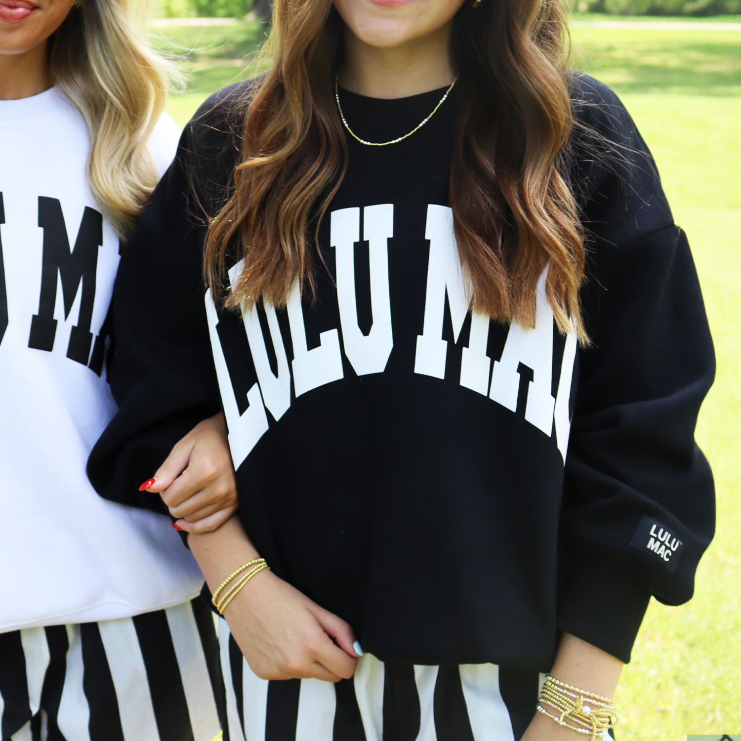 Lulu Mac Sweatshirt Black/White - Puff Unisex T-shirt, Sweatshirt, Hoodie, Long Sleeve Tee - T-Shirt, Sweatshirt, Hoodie