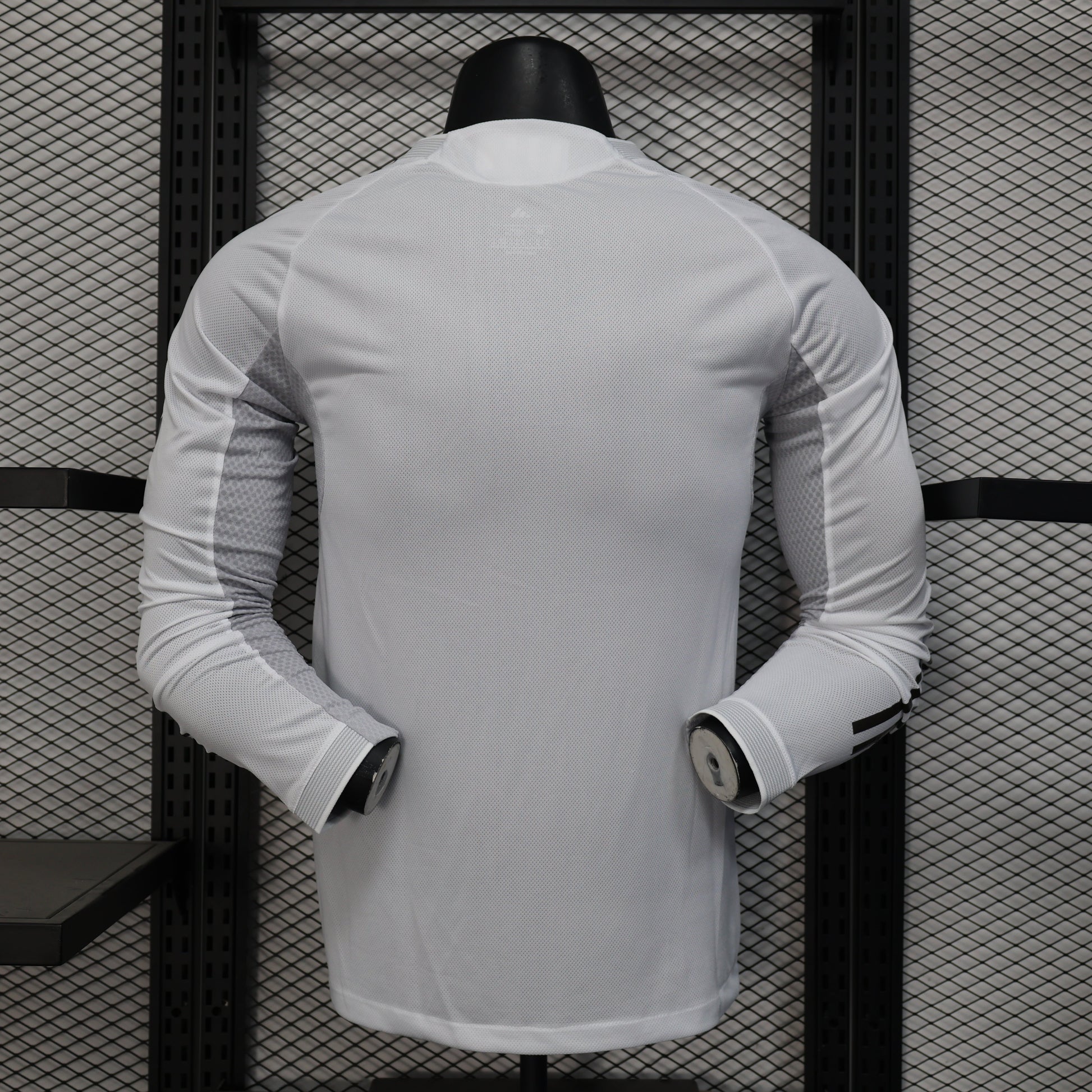 2026 Real Madrid Home Long-Sleeve Player Version Jersey sports jersey product view 2