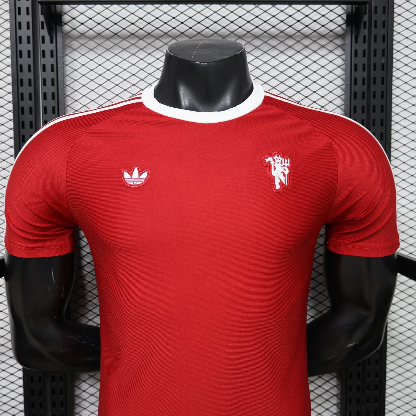 2026 Manchester United Casual Player Version Jersey sports jersey product view 2