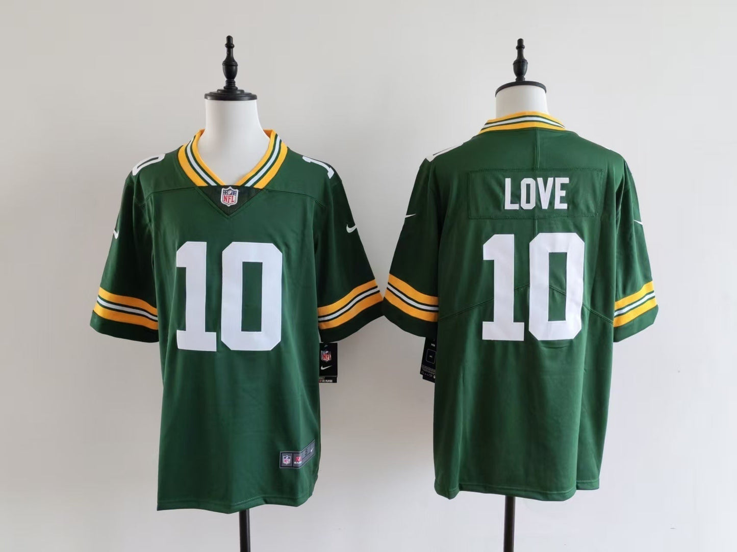 Men's Green Bay Packers Jordan Love Jersey - Green football jersey product view 1