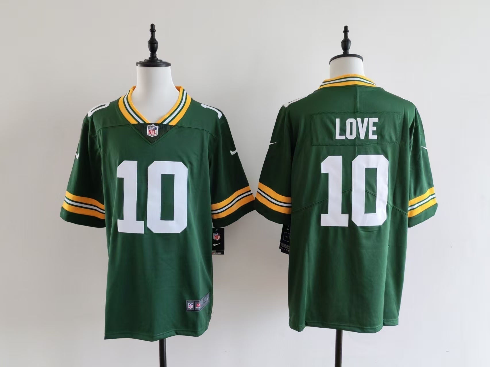 Men's Green Bay Packers Jordan Love Jersey - Green football jersey product view 1