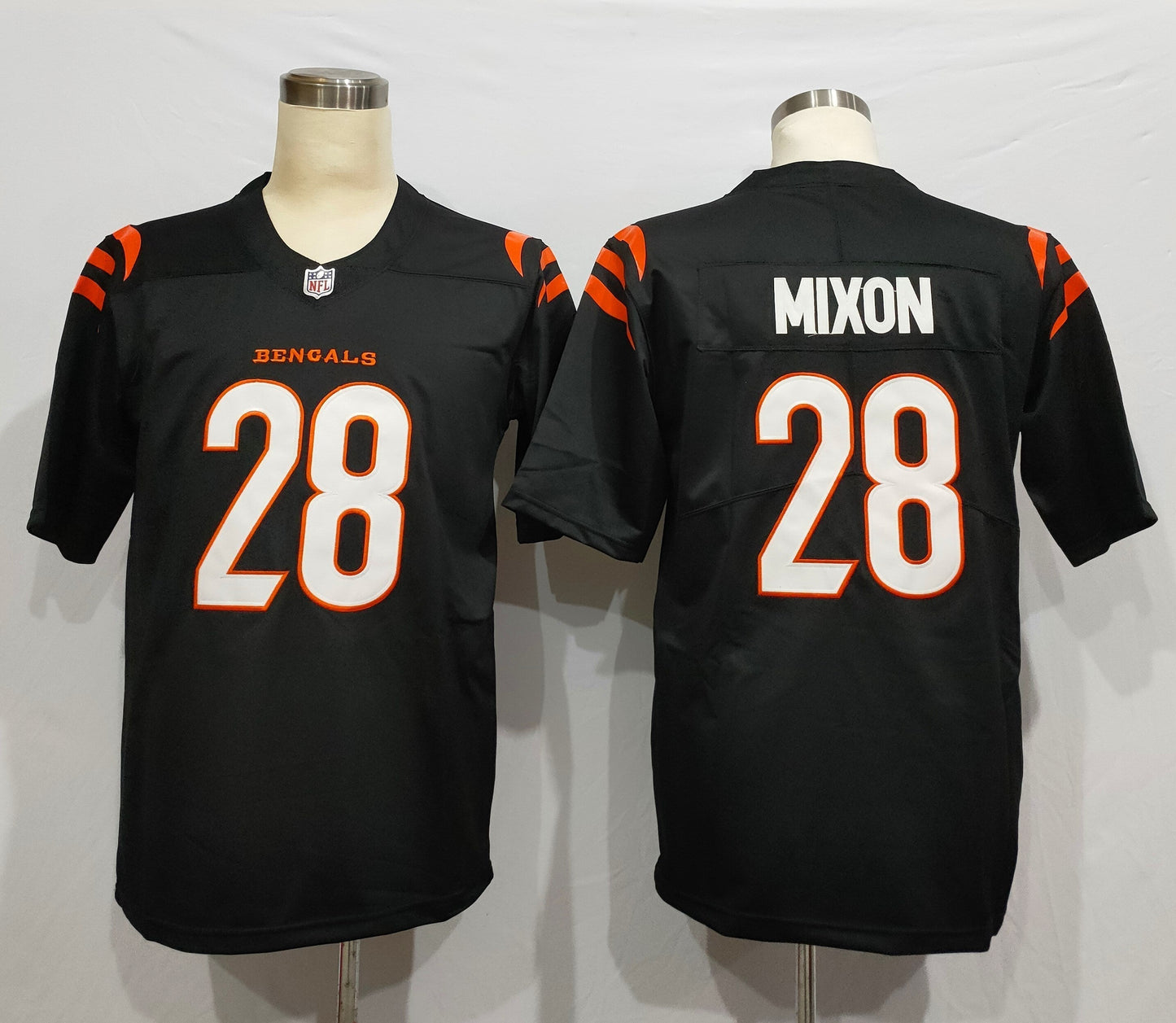 Men's Cincinnati Bengals Joe Mixon Black Game Player Jersey football jersey product view 1