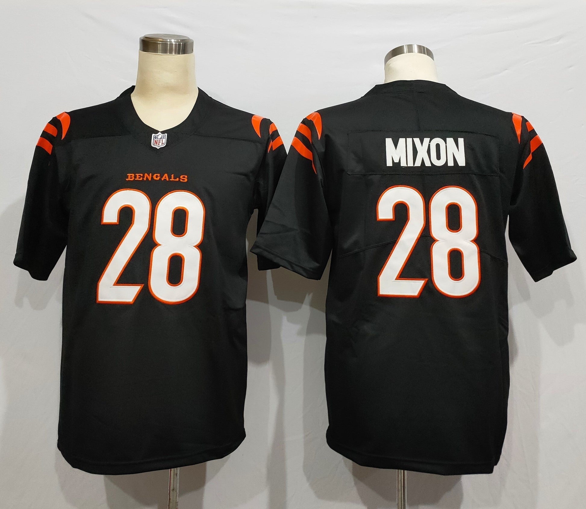 Men's Cincinnati Bengals Joe Mixon #28 Black Game Player Jersey1 football jersey product view 1