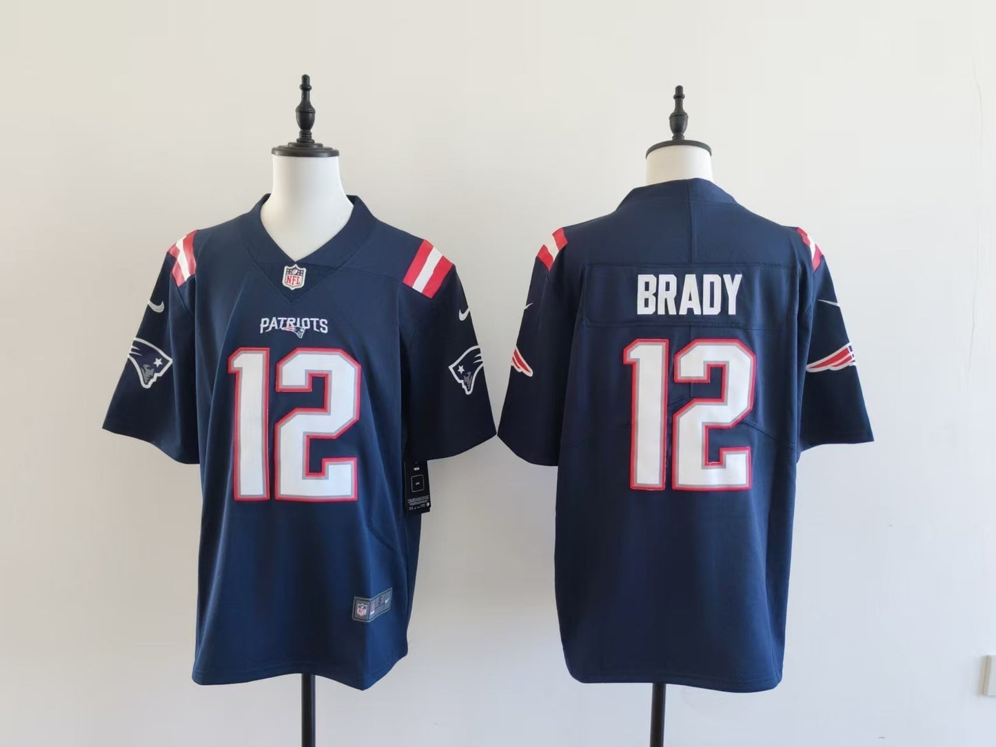 Men's New England Patriots Tom Brady Jersey-Blue football jersey product view 1