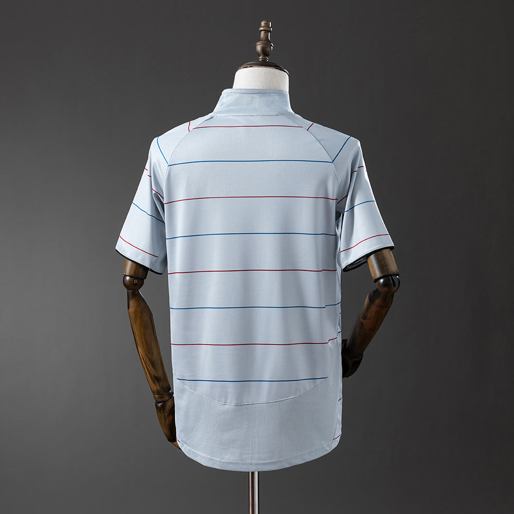 Barcelona 03/04 Away Retro Jersey sports jersey product view 2
