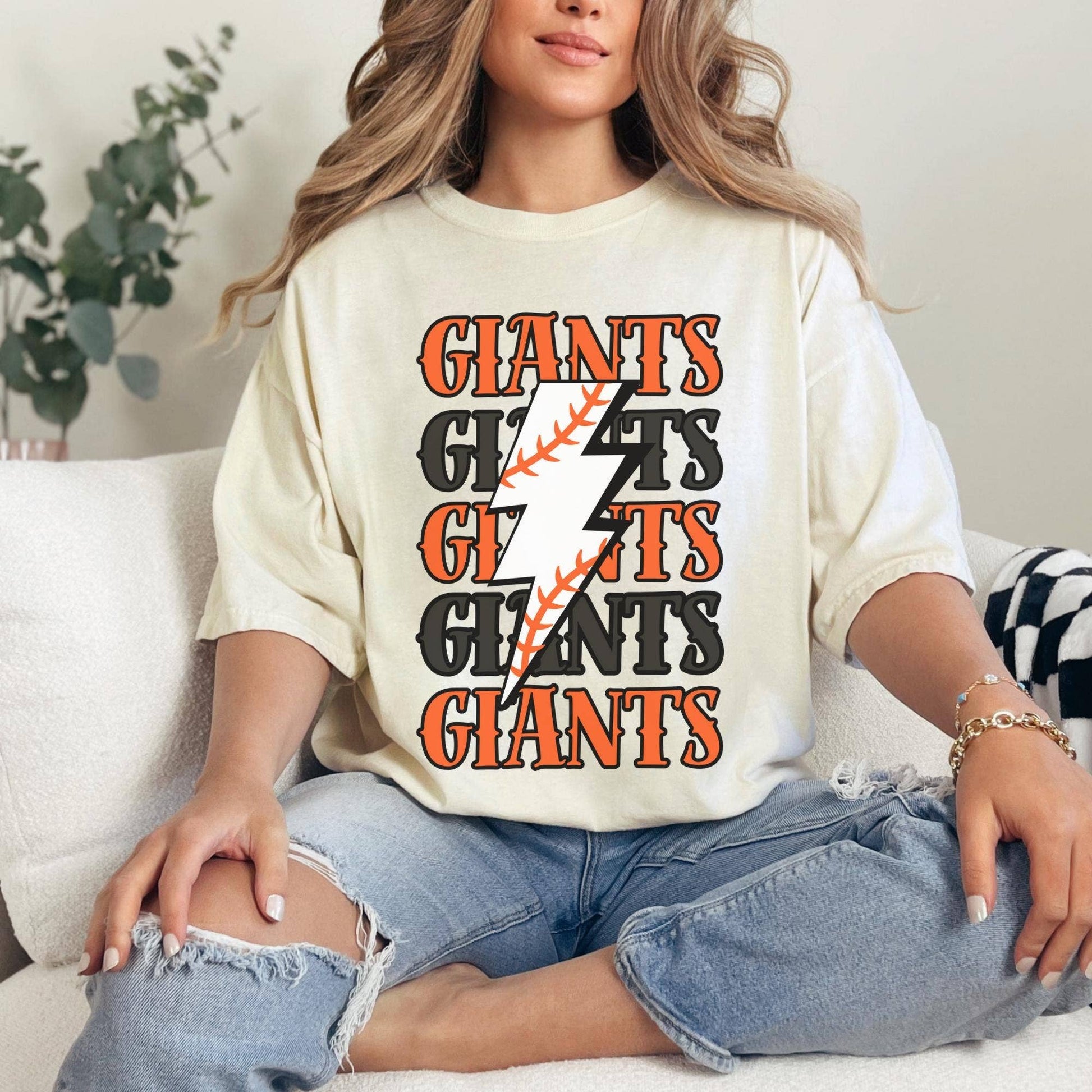 San Francisco Giants Lightning Bolt Vintage Baseball Tee Unisex T-shirt, Sweatshirt, Hoodie, Long Sleeve Tee - T-Shirt, Sweatshirt, Hoodie
