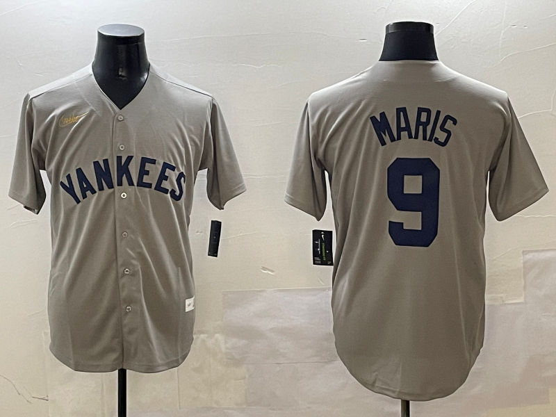 Men's New York Yankees Roger Maris Gray Game Player Jersey baseball jersey product view 1