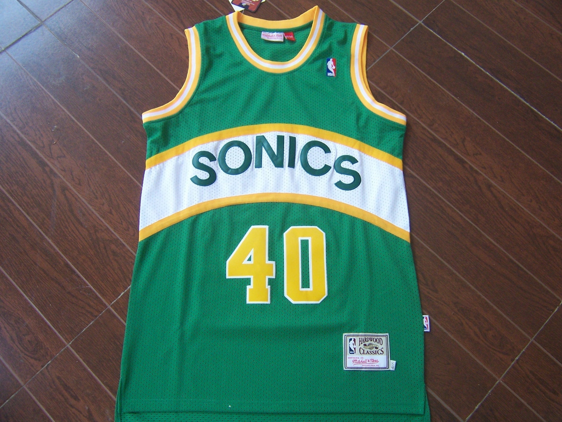 SuperSonics No. 40 Rain Man Shawn Kemp Green Jersey basketball jersey product view 1