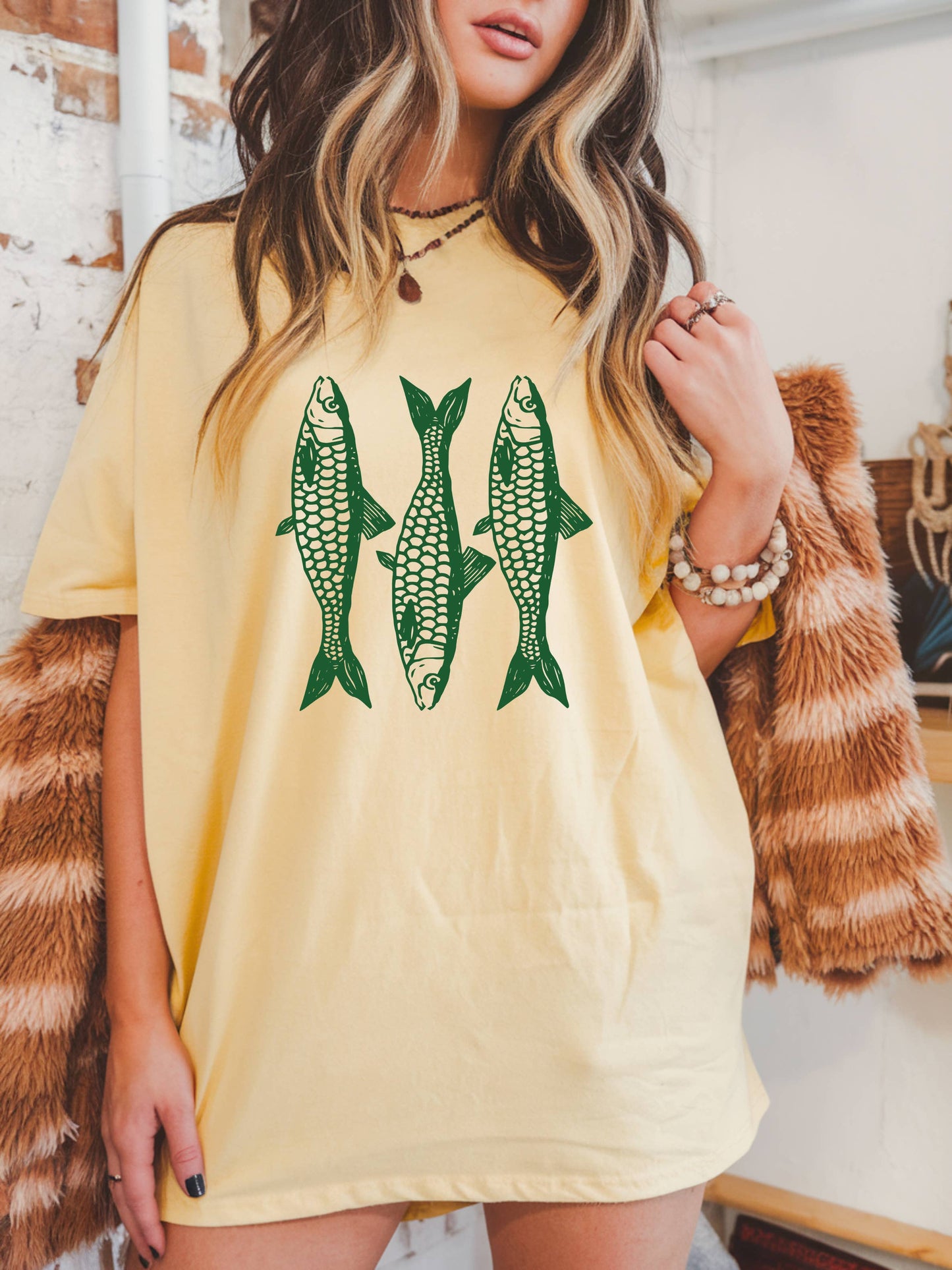 Graphic Tee Coastal, Lobster Top, Fishing Apparel Unisex T-shirt, Sweatshirt, Hoodie, Long Sleeve Tee - T-Shirt, Sweatshirt, Hoodie