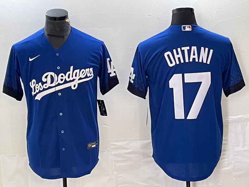 Men's Los Angeles Dodgers Shohei Ohtani #17 Blue Game Player Jersey baseball jersey product view 1