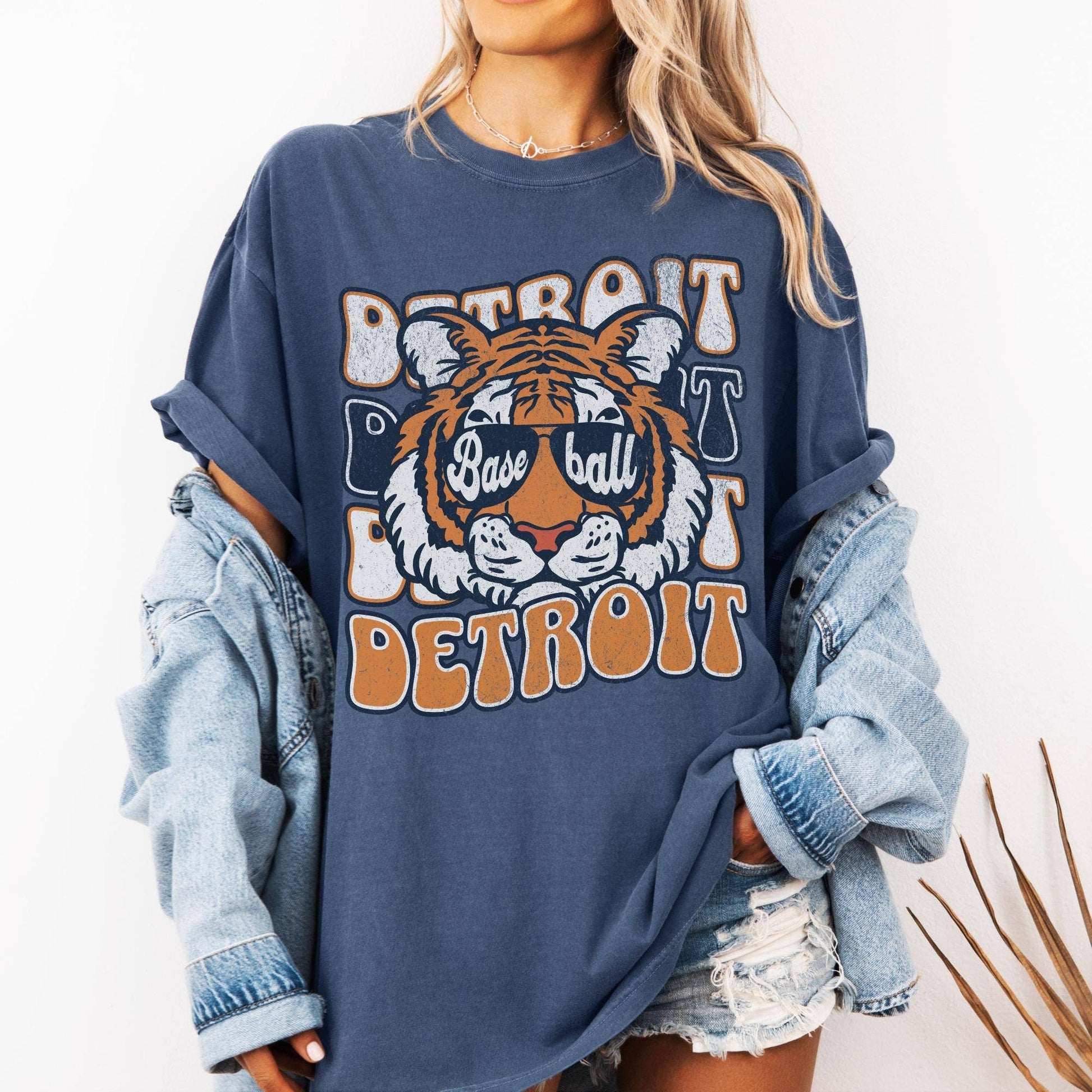 Detroit Tigers Baseball T-Shirt For Women - Game Day Apparel Unisex T-shirt, Sweatshirt, Hoodie, Long Sleeve Tee - T-Shirt, Sweatshirt, Hoodie