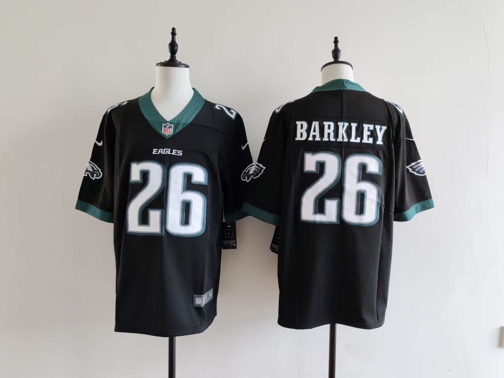 Men's Philadelphia Eagles Saquon Barkley Jersey-Black football jersey product view 1