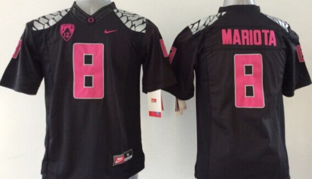 Men's Oregon Ducks Marcus Mariota Black Player Jersey sports jersey product view 1