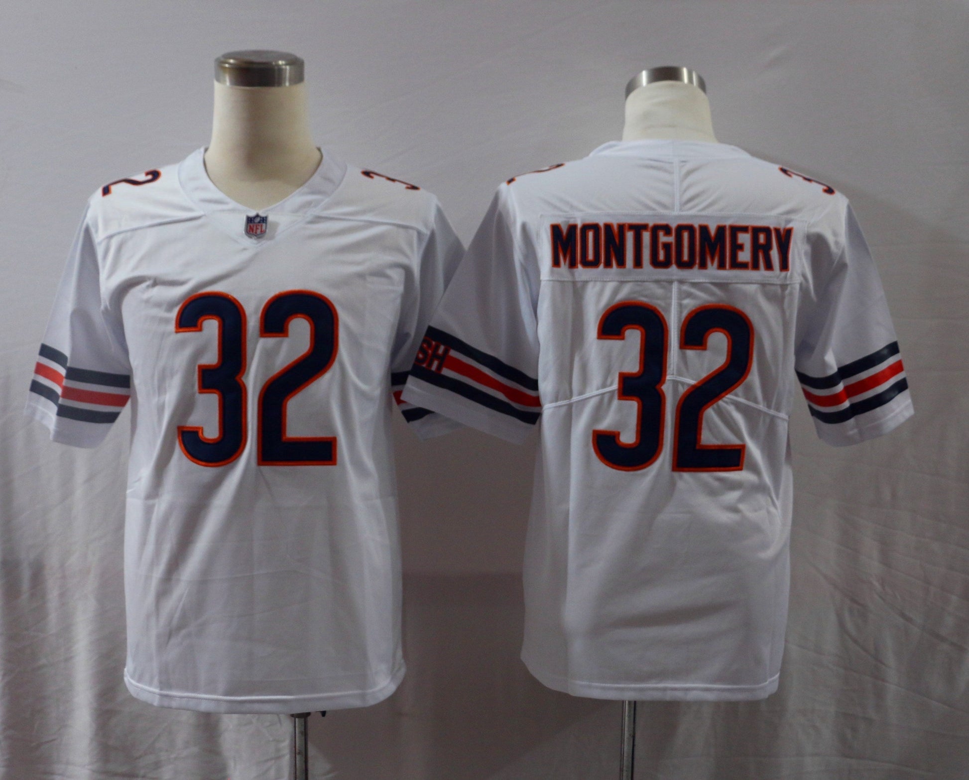 Men's Chicago Bears David Montgomery #32 White Player Game Jersey1 football jersey product view 1