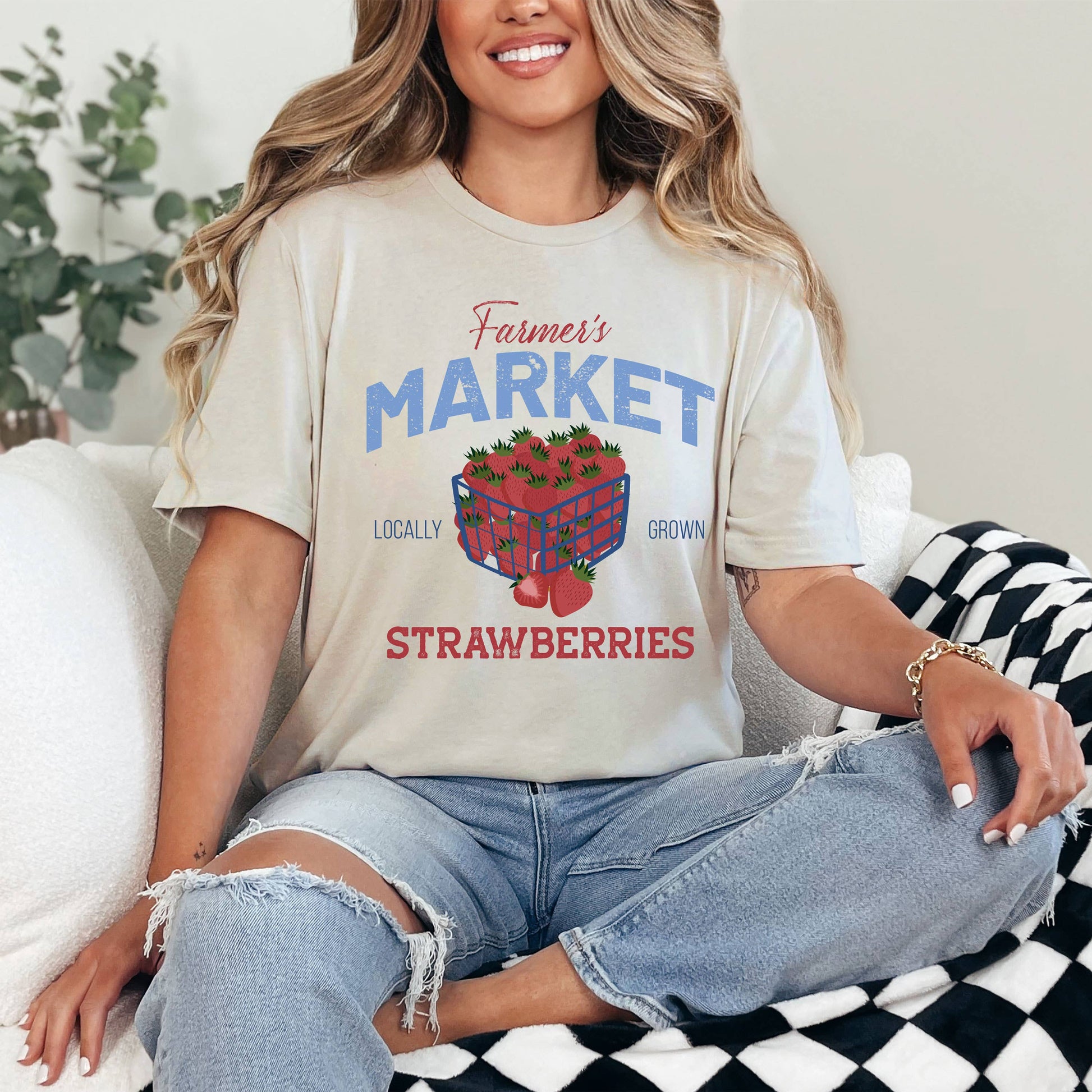 Farmers Market Strawberries Tee Unisex T-shirt, Sweatshirt, Hoodie, Long Sleeve Tee - T-Shirt, Sweatshirt, Hoodie