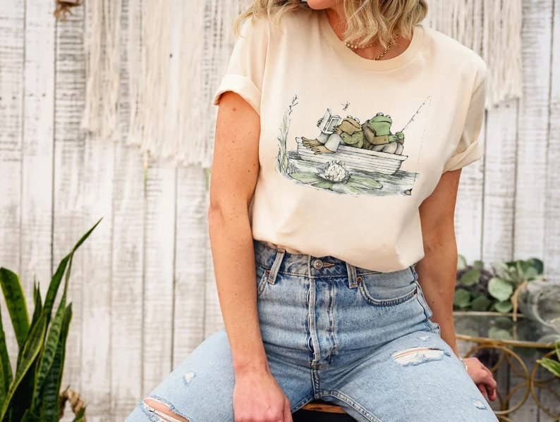 Retro 90's Frog T-Shirt  Cute Oversize Nature Book Tee Unisex T-shirt, Sweatshirt, Hoodie, Long Sleeve Tee - T-Shirt, Sweatshirt, Hoodie