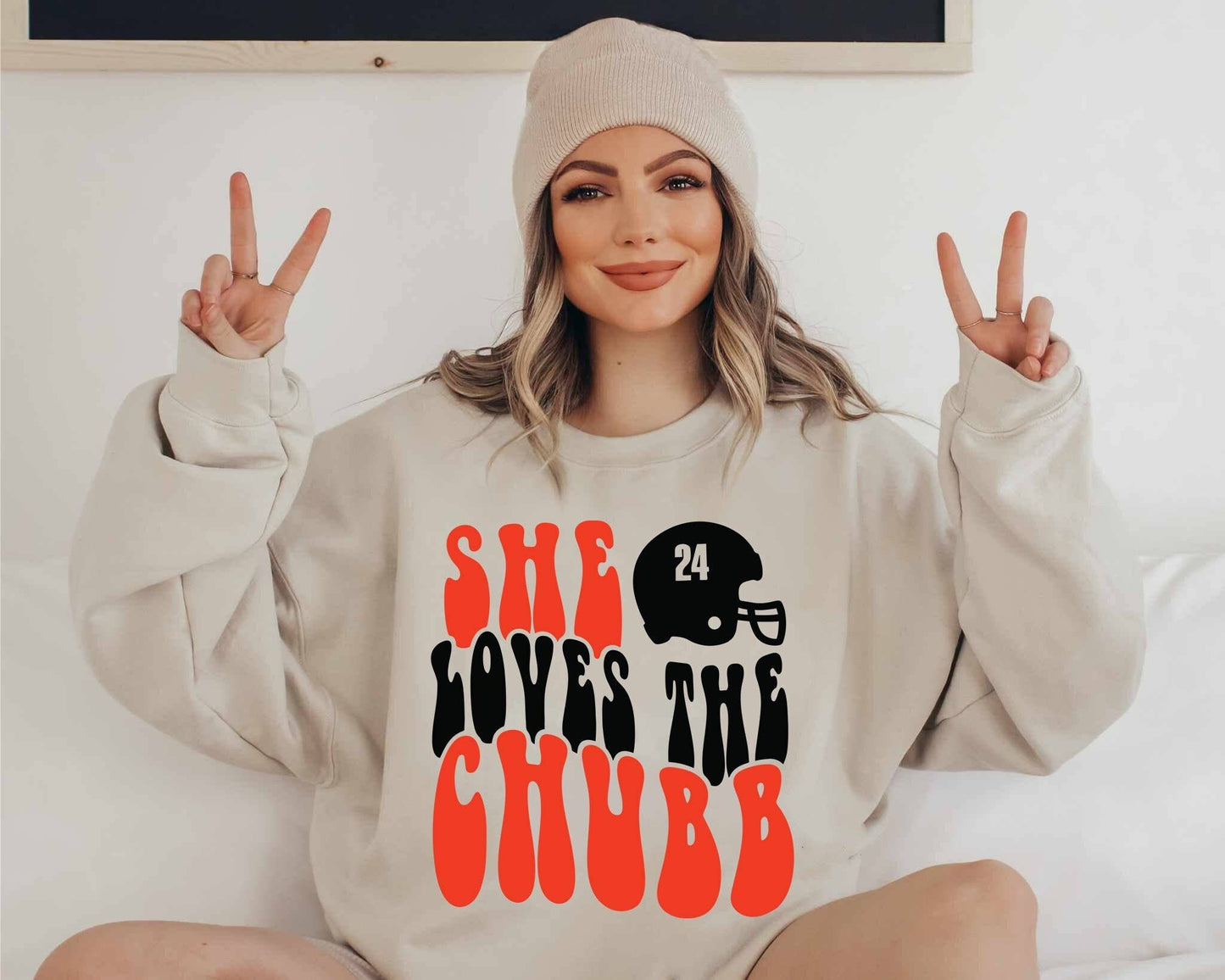 Cleveland Football Vintage Sweatshirt - Comfort & Style Unisex T-shirt, Sweatshirt, Hoodie, Long Sleeve Tee - T-Shirt, Sweatshirt, Hoodie