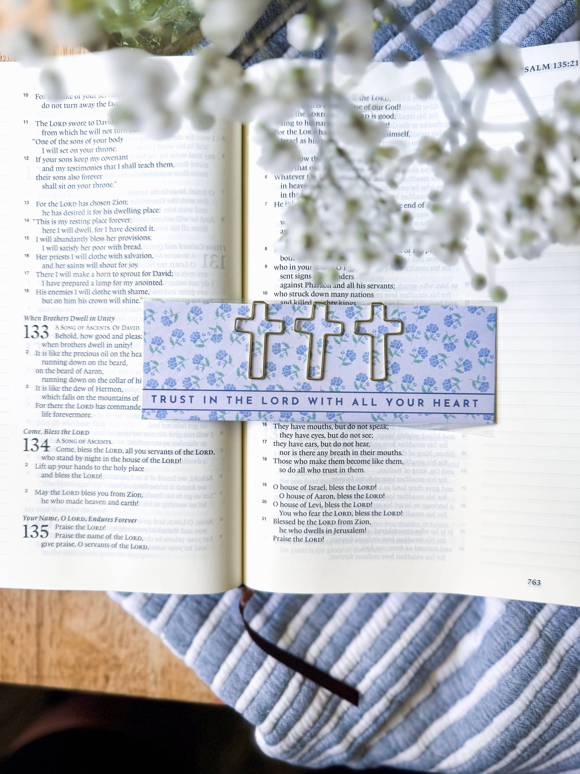 Cross Paperclip and Bookmark Set- Trust in the Lord Unisex T-shirt, Sweatshirt, Hoodie, Long Sleeve Tee - T-Shirt, Sweatshirt, Hoodie