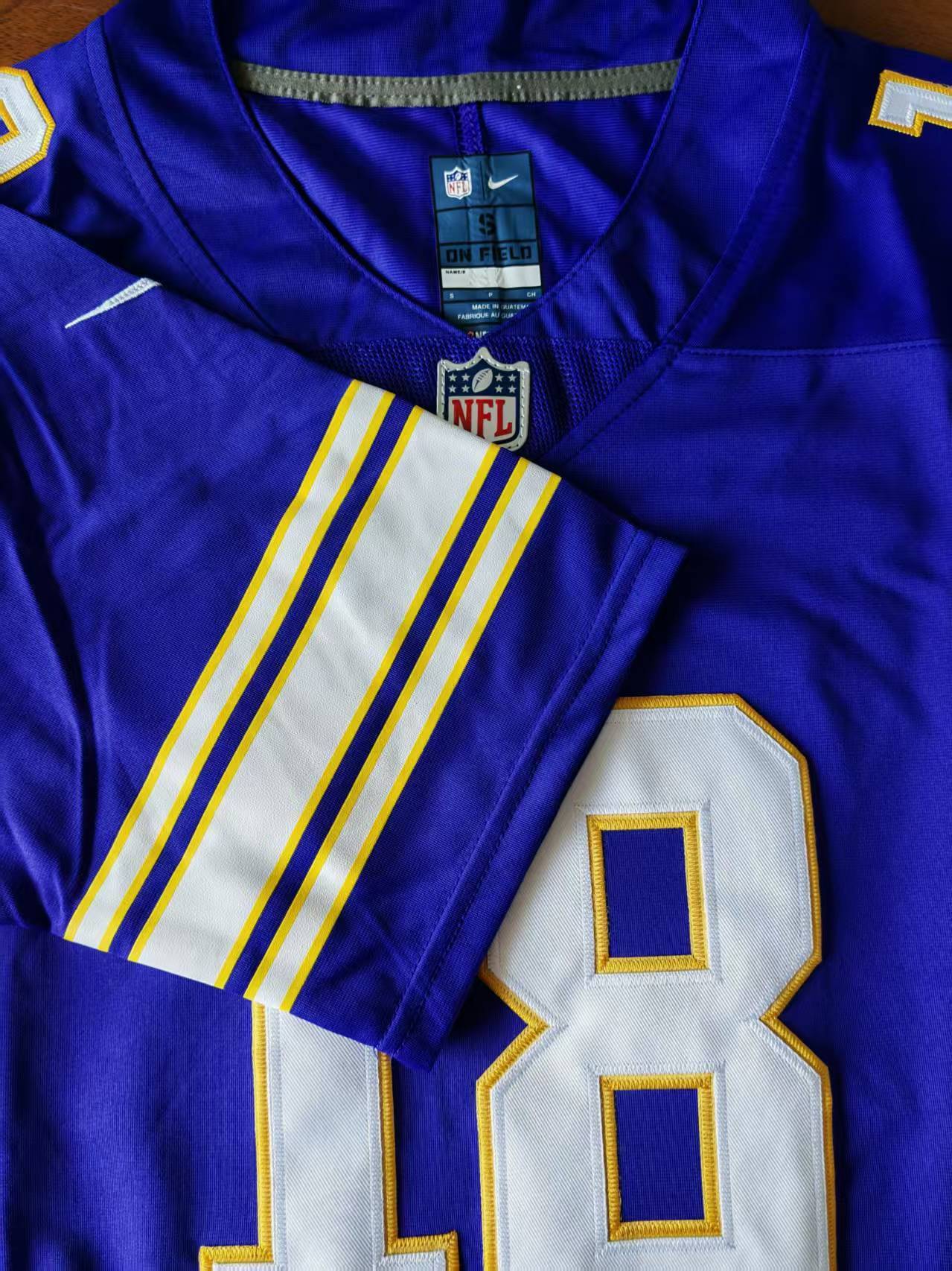 Men's Minnesota Vikings Justin Jefferson Jersey - Retro Purple football jersey product view 2
