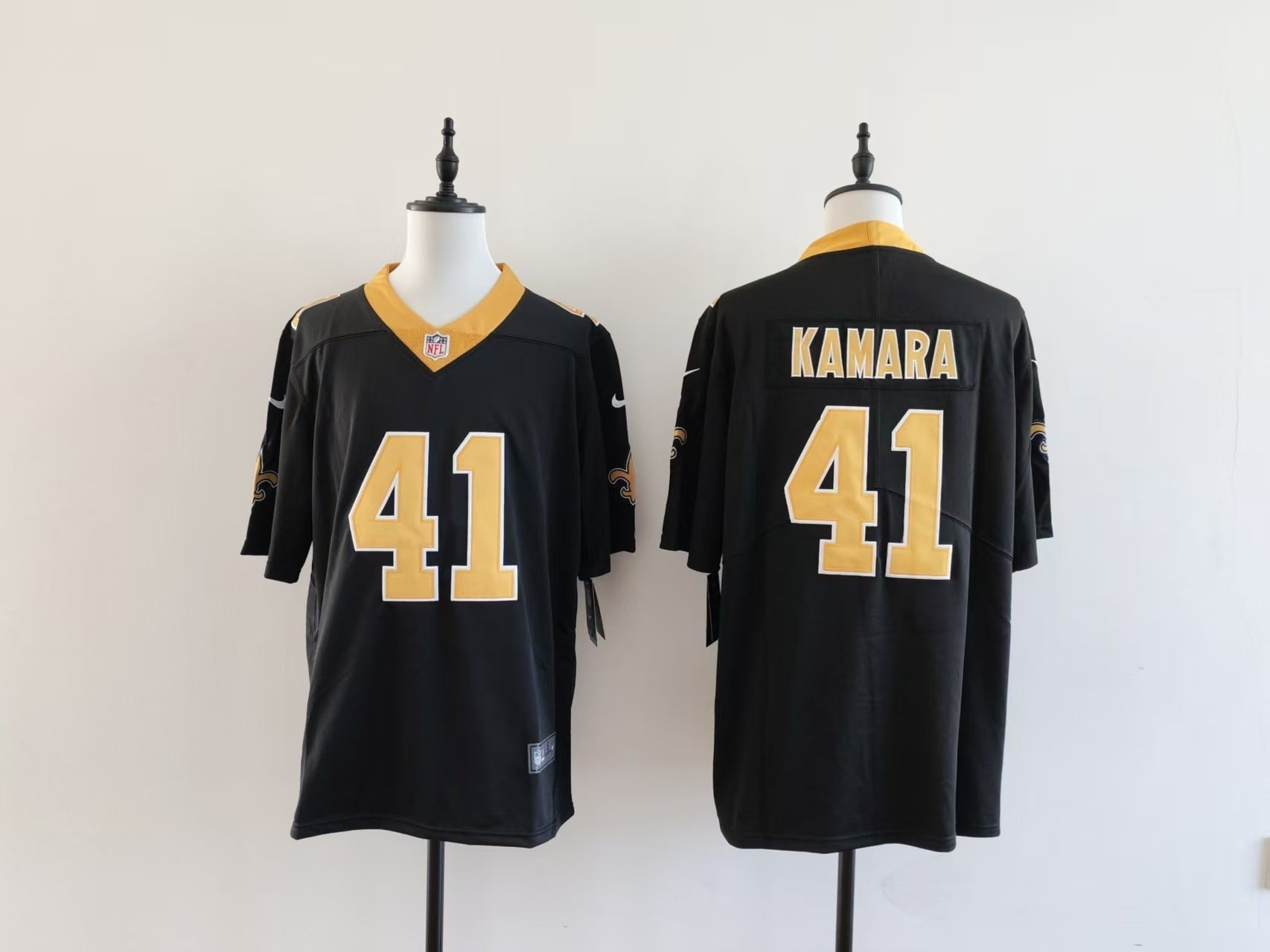 Men's New Orleans Saints Alvin Kamara Jersey-Black football jersey product view 1