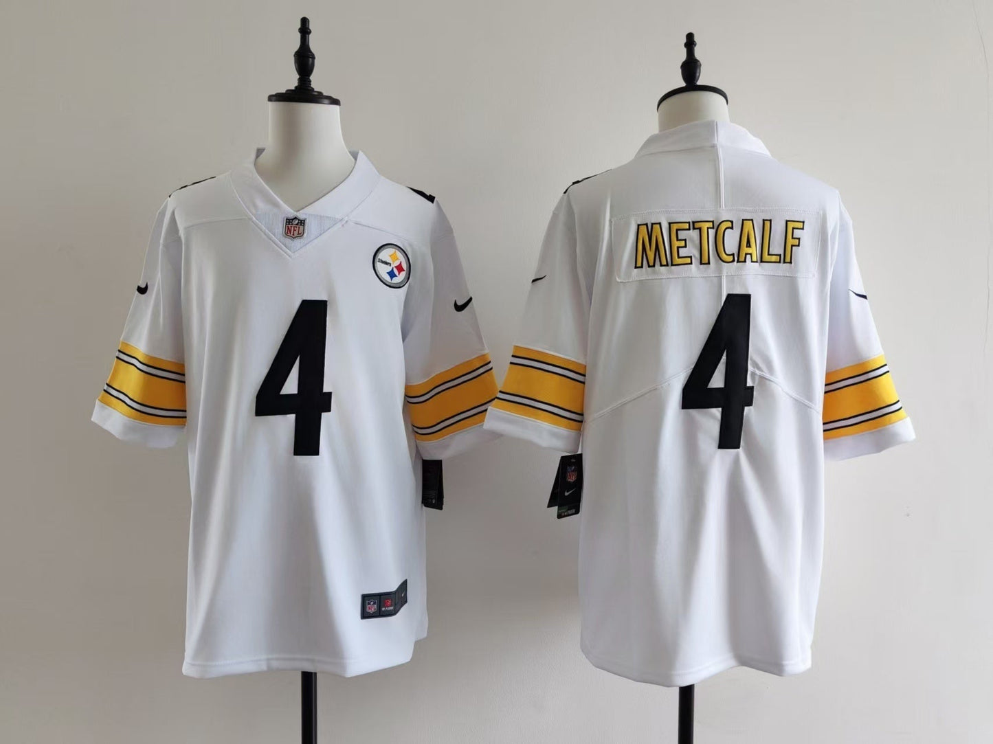 Men's Pittsburgh Steelers DK Metcalf Jersey - White football jersey product view 1