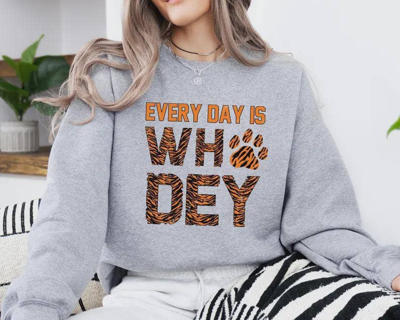 Cincinnati Football Who Dey Game Day Crewneck Hoodie Unisex T-shirt, Sweatshirt, Hoodie, Long Sleeve Tee - T-Shirt, Sweatshirt, Hoodie