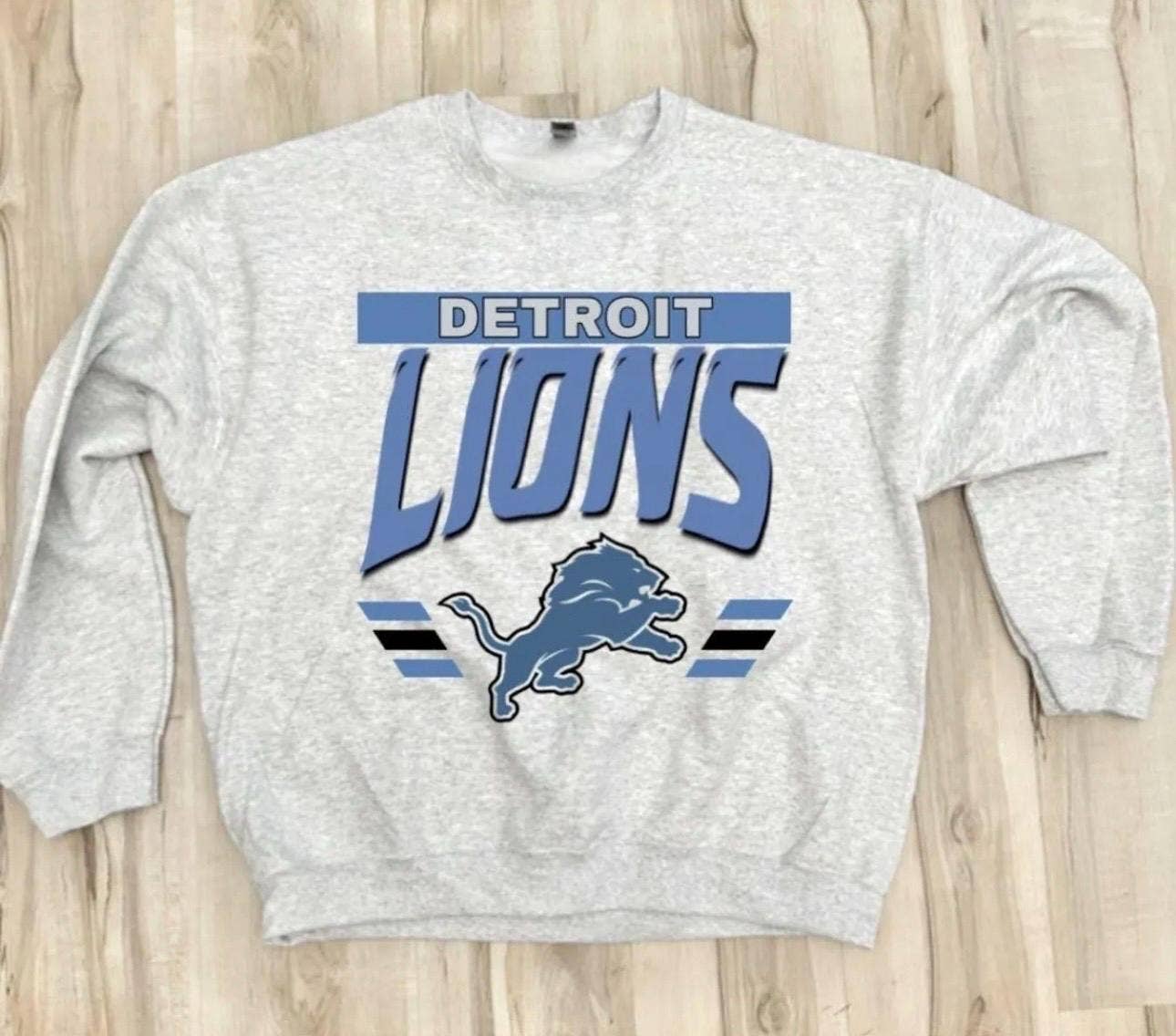 Detroit Lions Vintage Crewneck Sweatshirt For Fans Unisex T-shirt, Sweatshirt, Hoodie, Long Sleeve Tee - T-Shirt, Sweatshirt, Hoodie