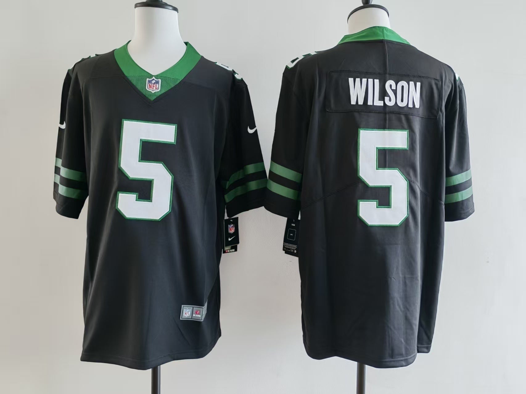 Men's New York Jets Garrett Wilson Jersey-Black football jersey product view 1