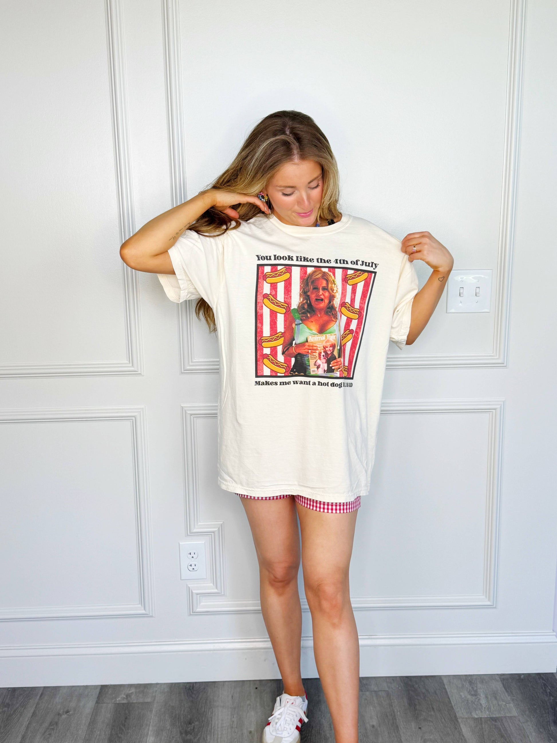 Makes Me Want A Hot Dog Tee Unisex T-shirt, Sweatshirt, Hoodie, Long Sleeve Tee - T-Shirt, Sweatshirt, Hoodie
