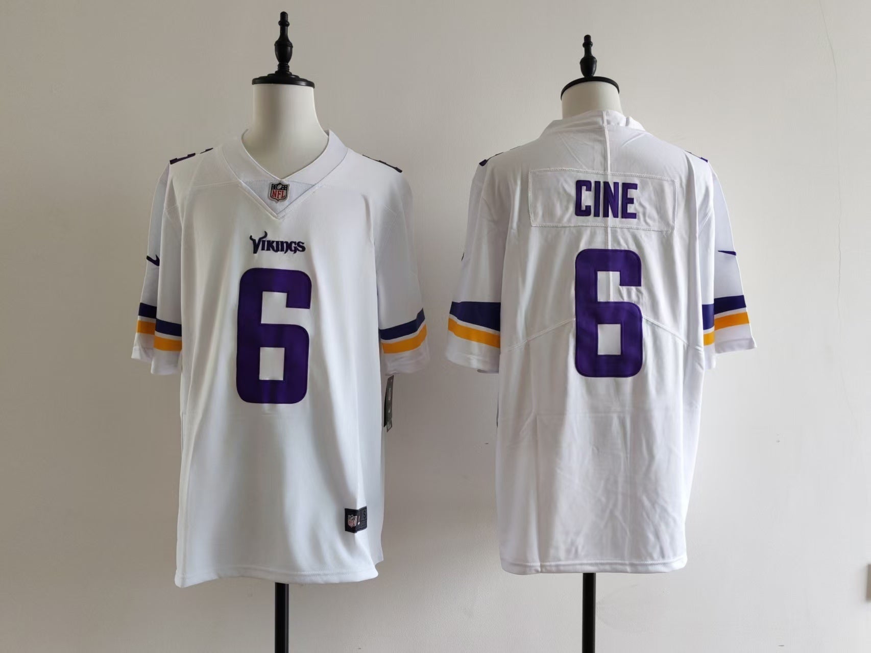 Men's Minnesota Vikings Lewis Cine Jersey - White#6 football jersey product view 1