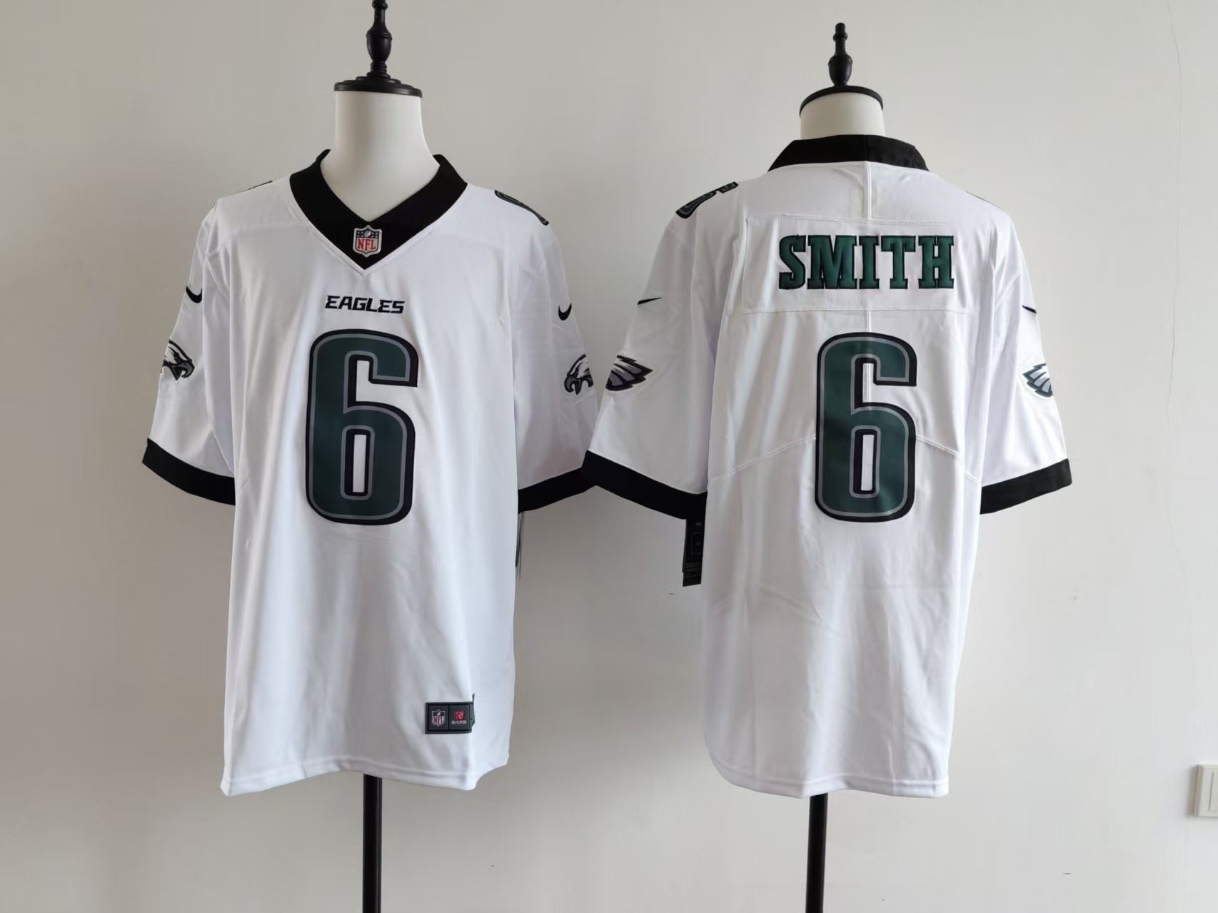 Men's Philadelphia Eagles DeVonta Smith Jersey-white football jersey product view 1