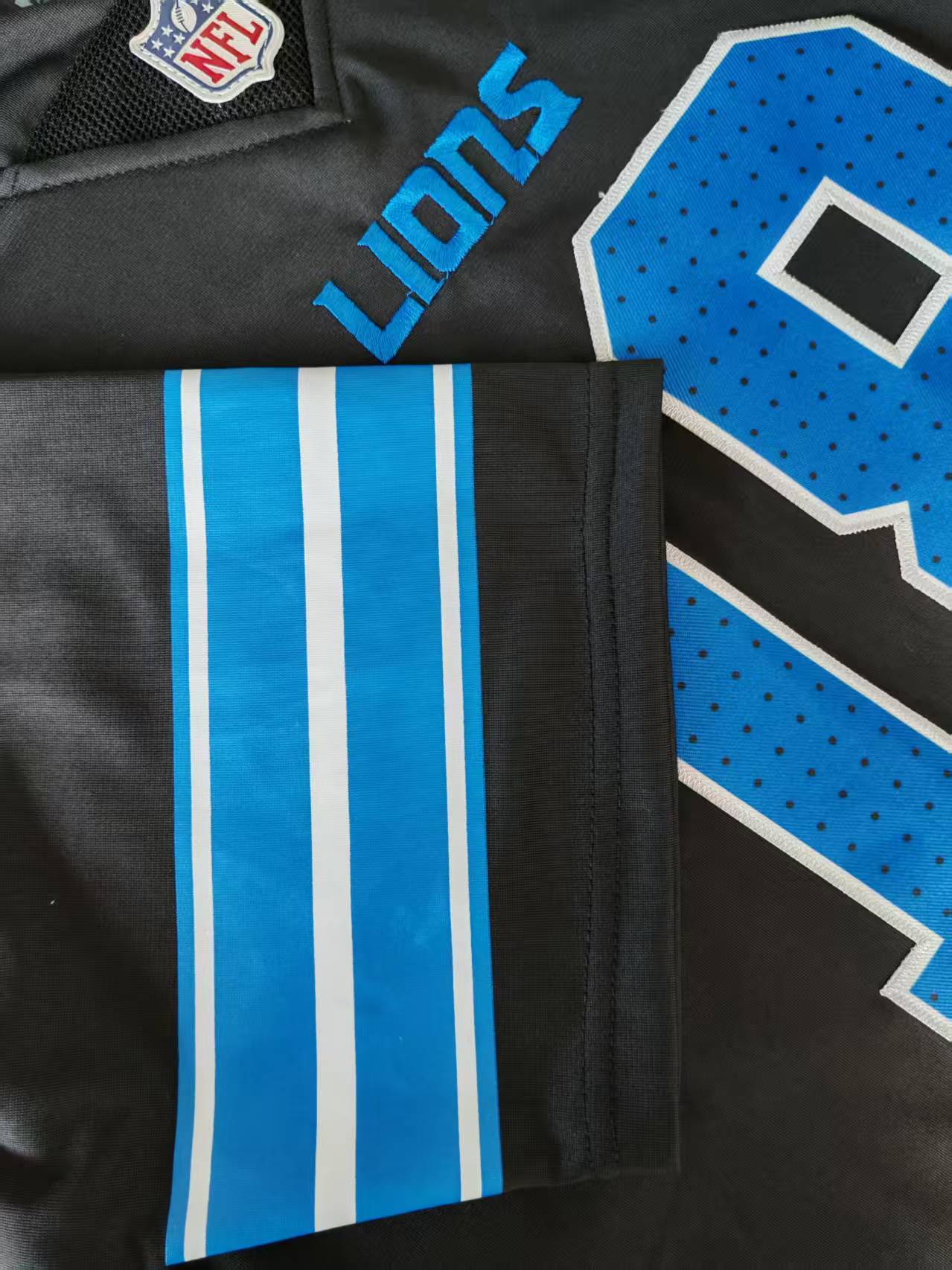 Men's Detroit Lions Isaac TeSlaa Jersey - Black football jersey product view 2