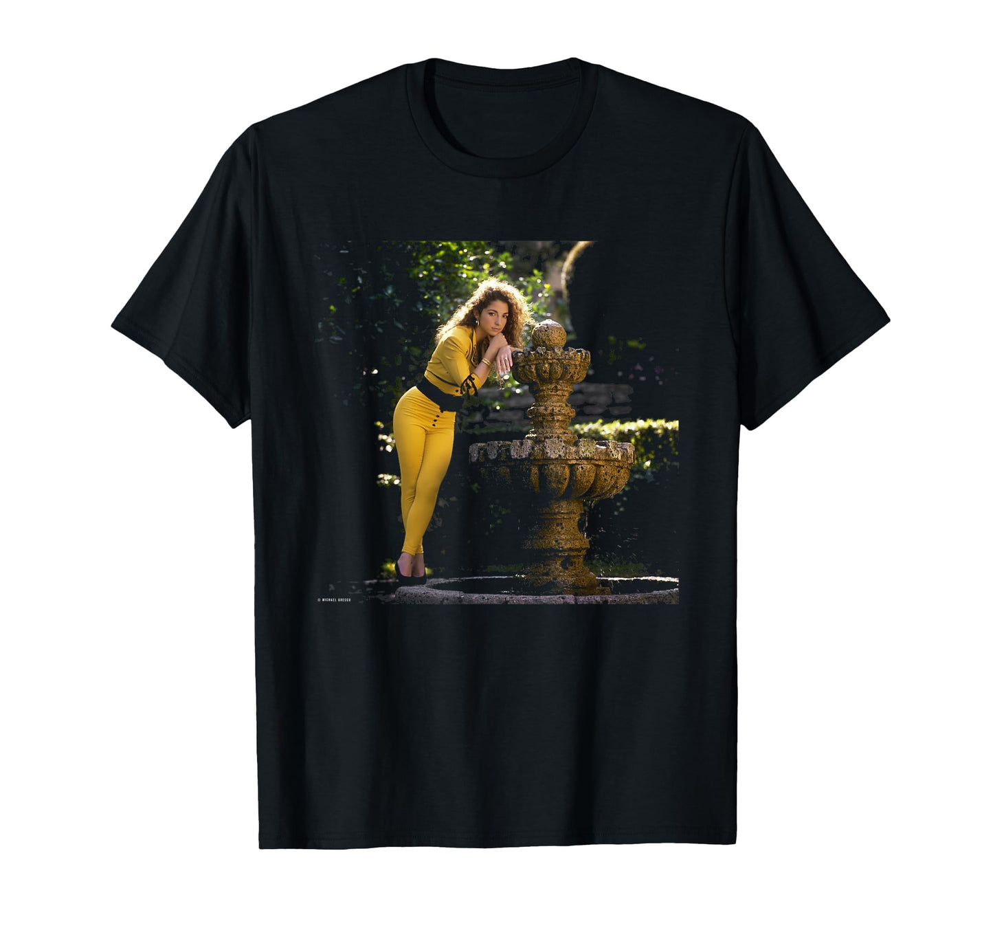 Conga Pop Singer Gloria Estefan T-Shirt - Streetwear Style for Adults - T-Shirt, Sweatshirt, Hoodie