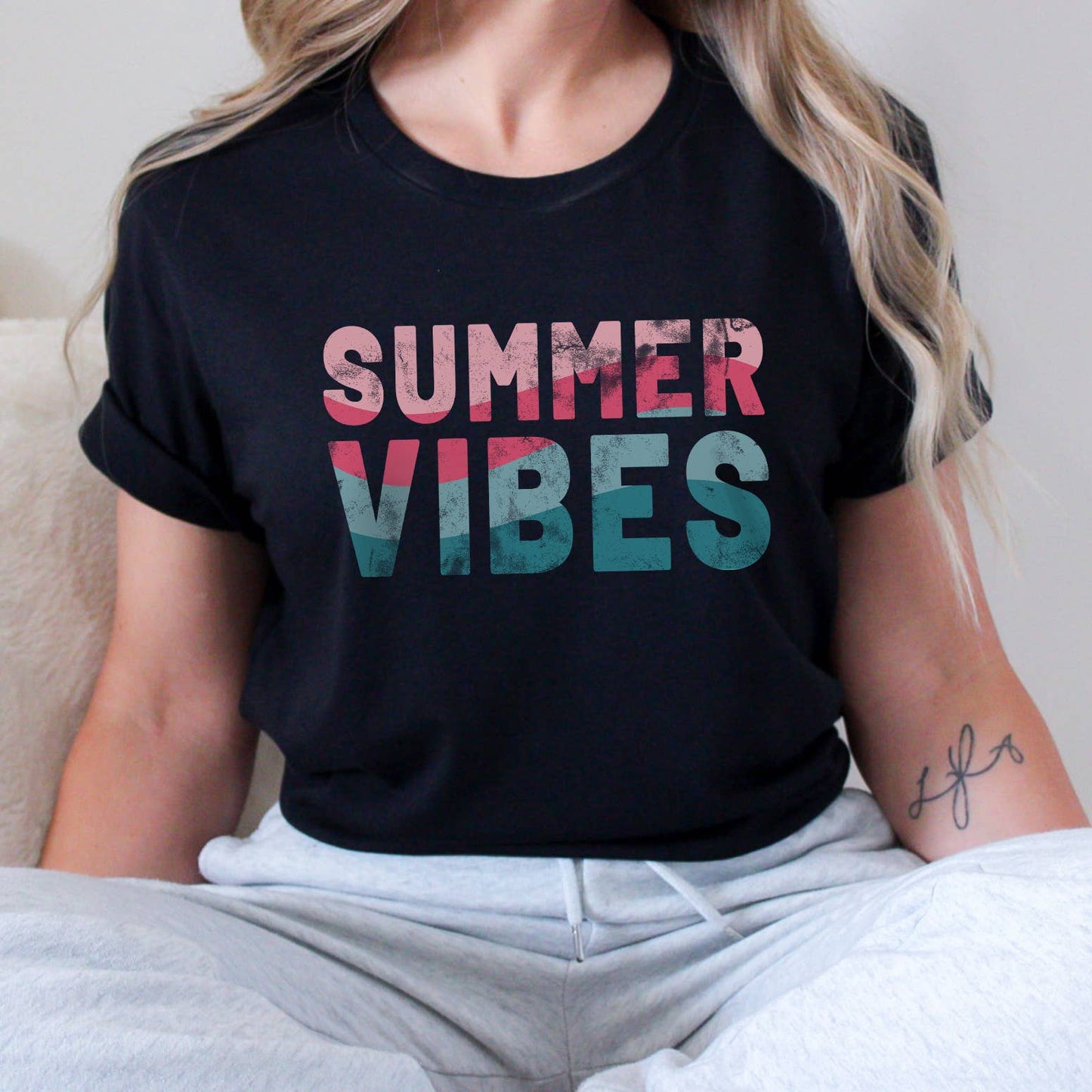 Summer Vibes | Beach | Sizes XS-2XL Unisex T-shirt, Sweatshirt, Hoodie, Long Sleeve Tee - T-Shirt, Sweatshirt, Hoodie