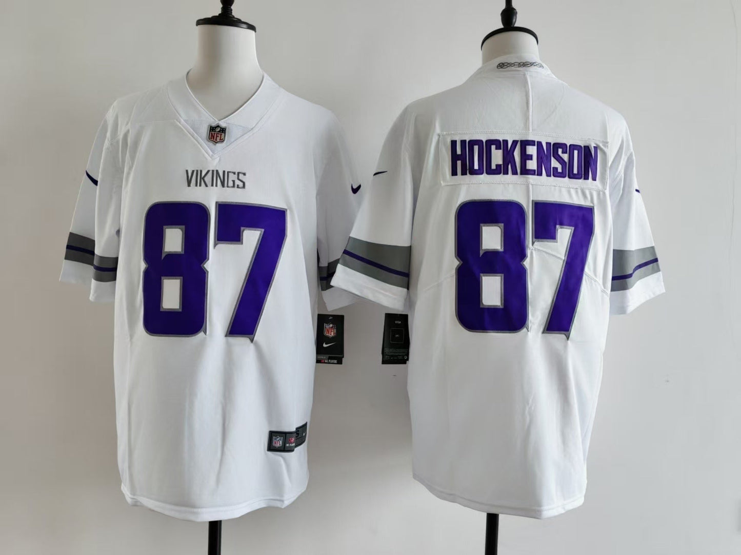 Men's Minnesota Vikings T.J. Hockenson Jersey - White football jersey product view 1