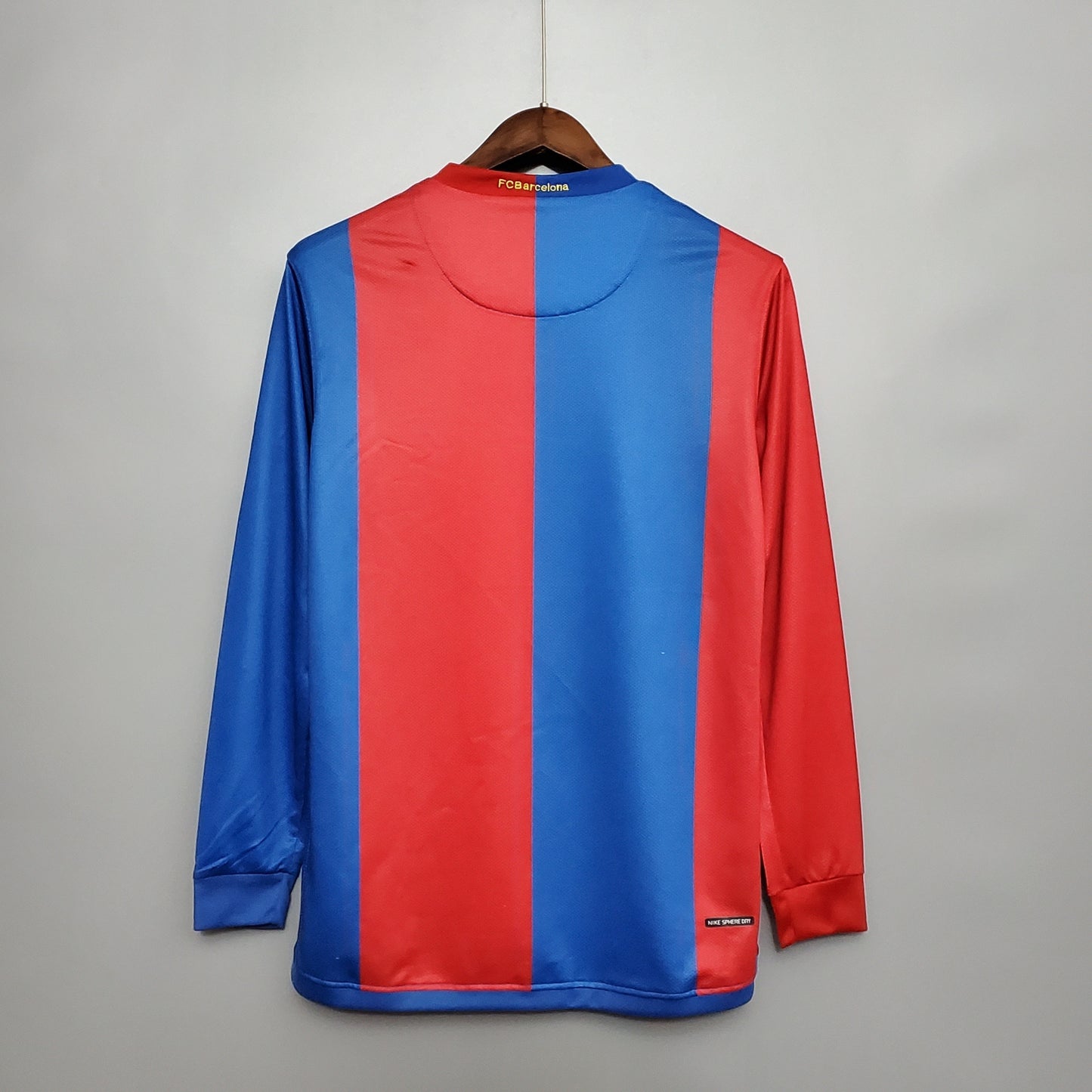 Barcelona 06/07 Home Long Sleeve Retro Jersey sports jersey product view 2