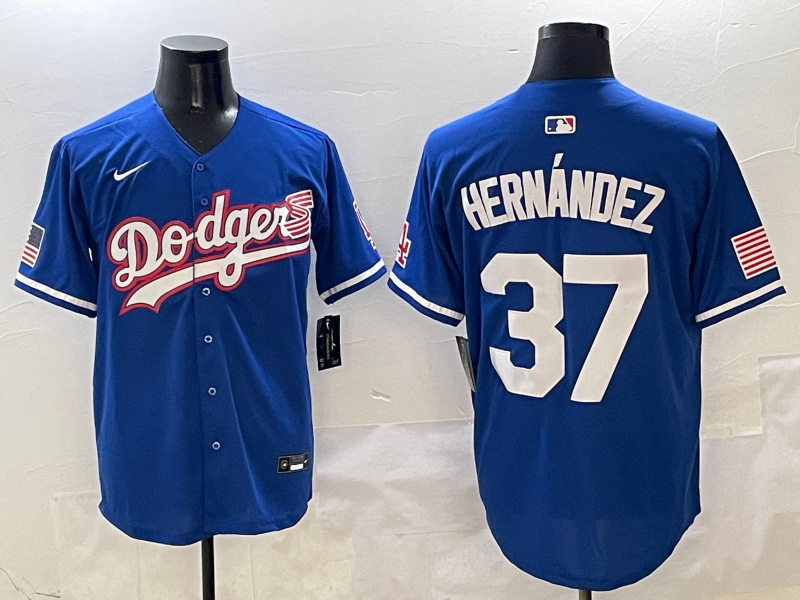 Men's Los Angeles Dodgers Teoscar Hernandez Royal Game Player Jersey baseball jersey product view 1