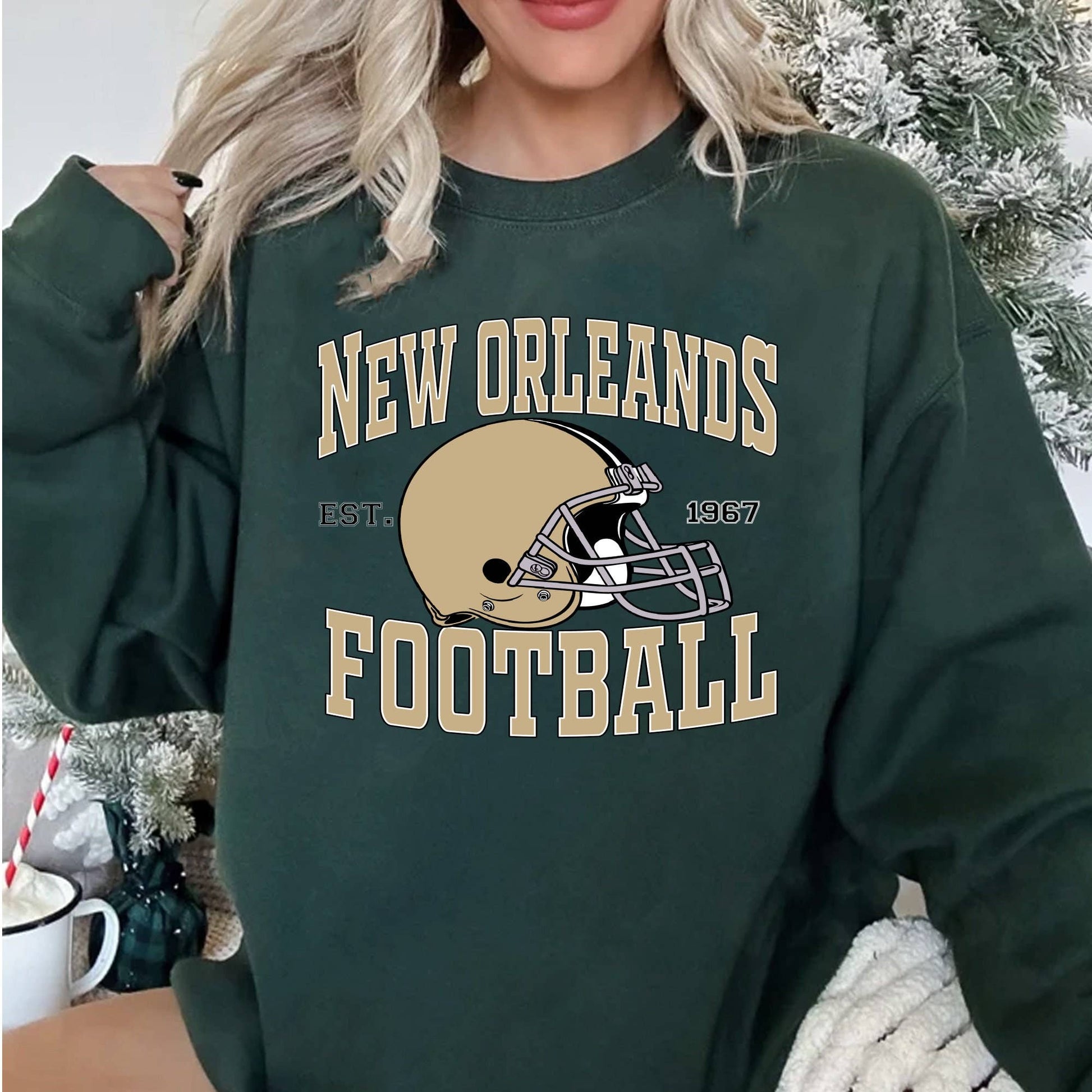New Orleans Football Vintage 90's Tee Unisex T-shirt, Sweatshirt, Hoodie, Long Sleeve Tee - T-Shirt, Sweatshirt, Hoodie