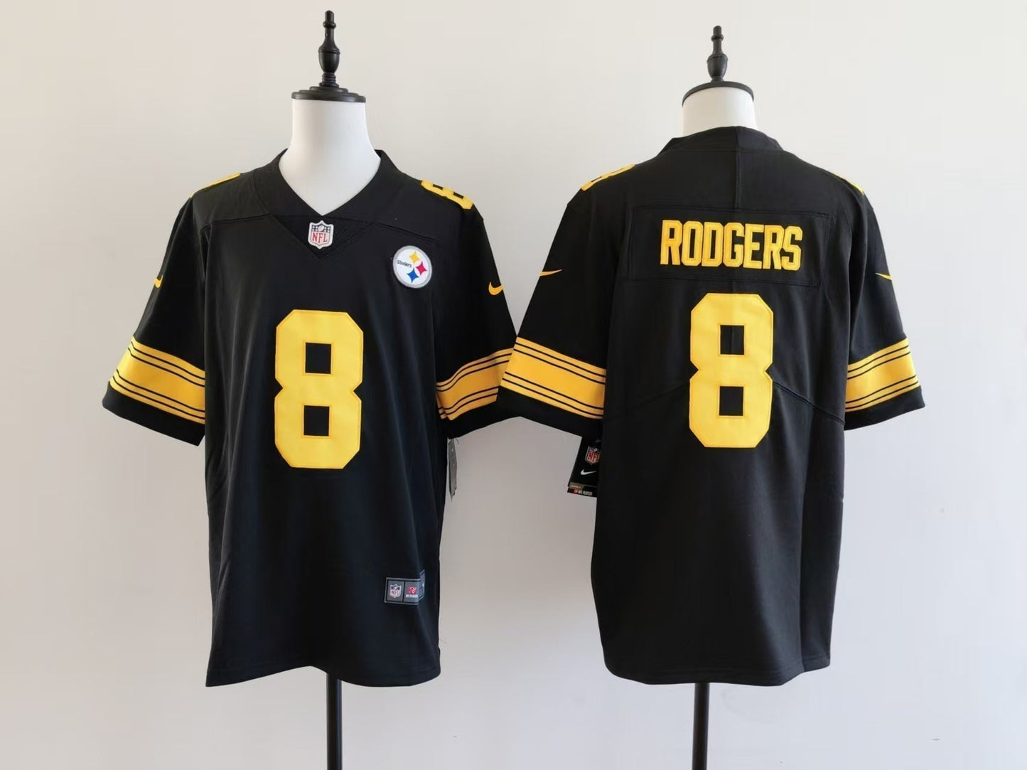 Men's Pittsburgh Steelers Aaron Rodgers Jersey - Black-yellow numbers football jersey product view 1