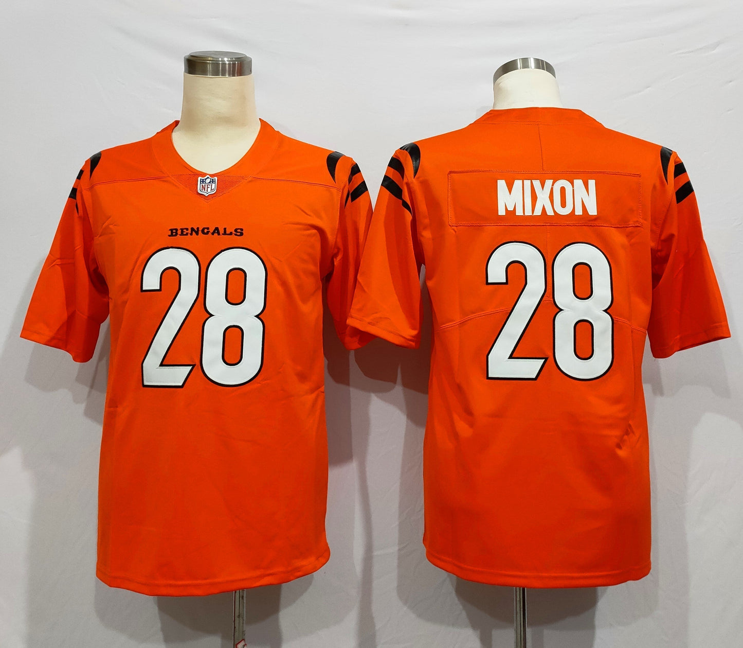 Men's Cincinnati Bengals Joe Mixon #28 Orange Alternate Game Jersey1 football jersey product view 1