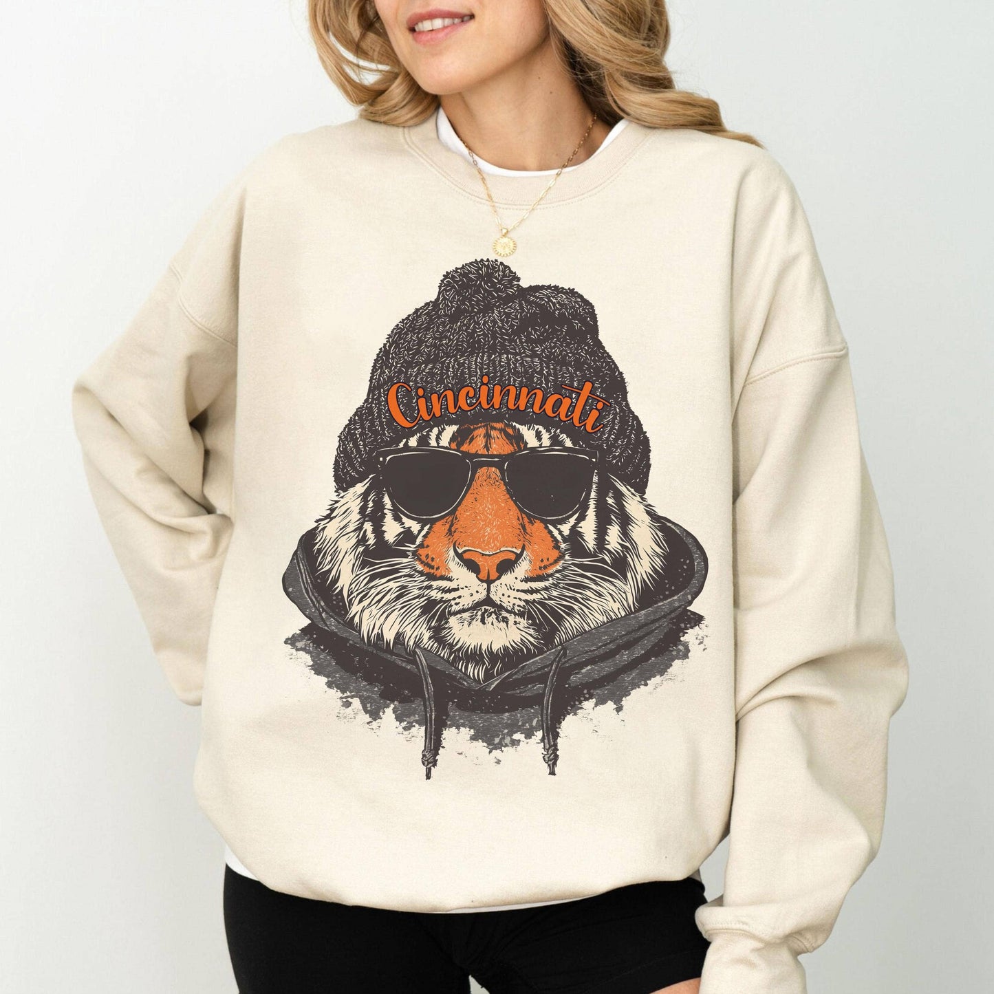 Cincinnati Football Retro Sports Fan Shirt Unisex T-shirt, Sweatshirt, Hoodie, Long Sleeve Tee - T-Shirt, Sweatshirt, Hoodie
