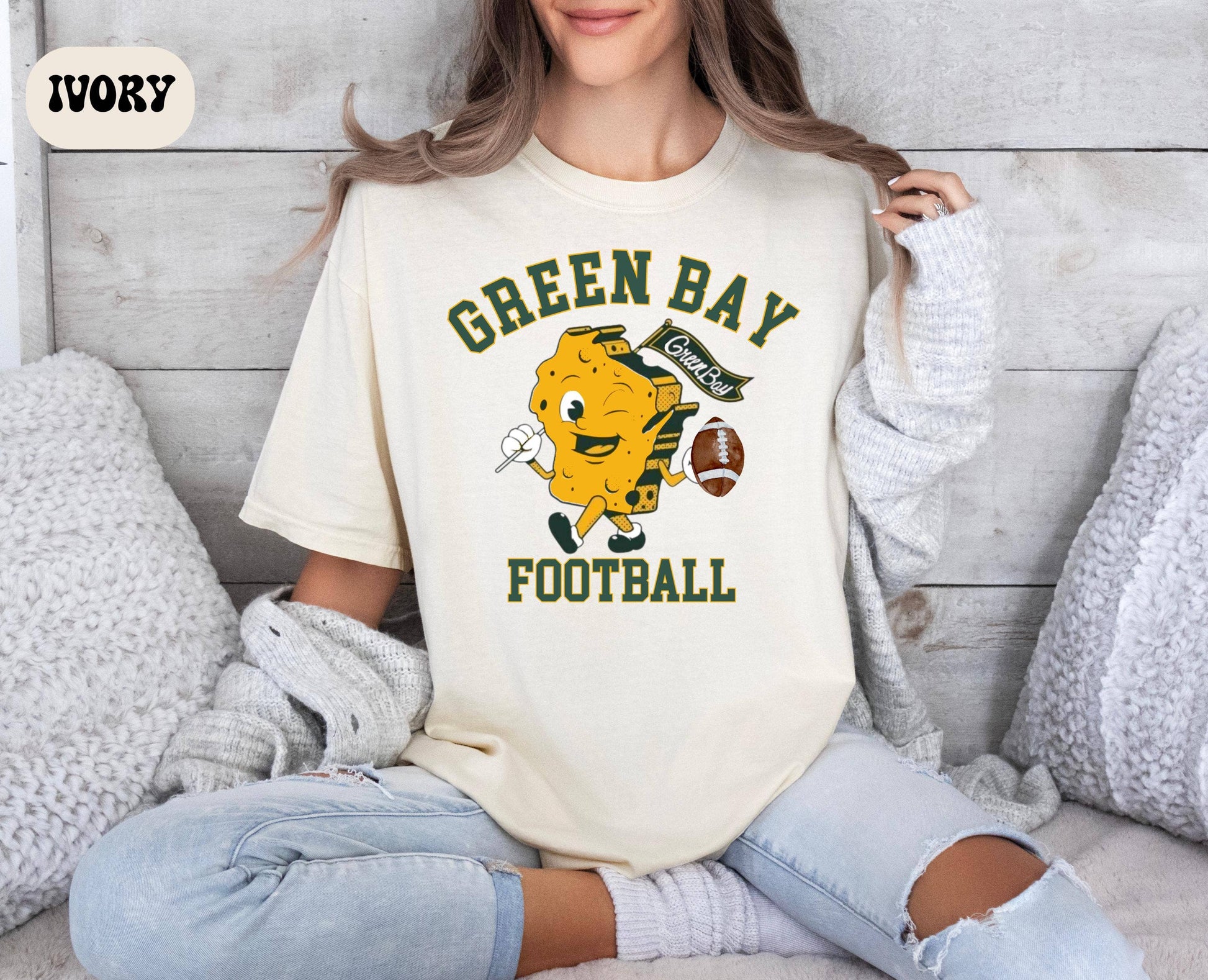 Green Bay Retro Style Football Fan Tshirt Unisex T-shirt, Sweatshirt, Hoodie, Long Sleeve Tee - T-Shirt, Sweatshirt, Hoodie
