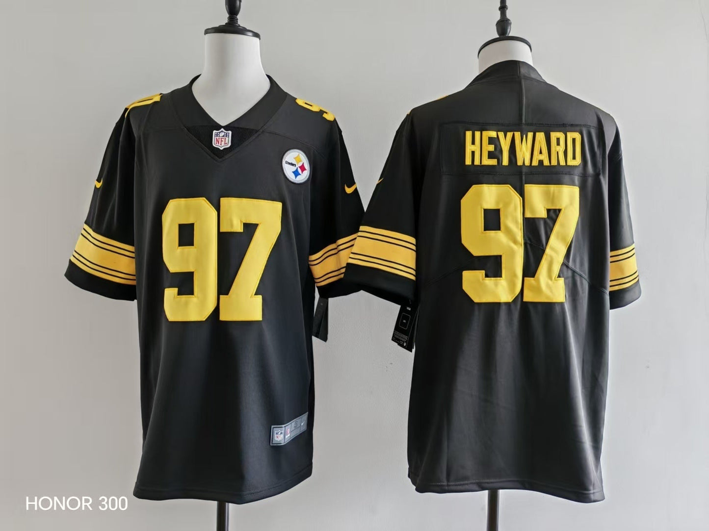 Men's Pittsburgh Steelers Cam Heyward Jersey - Black-yellow numbers football jersey product view 1