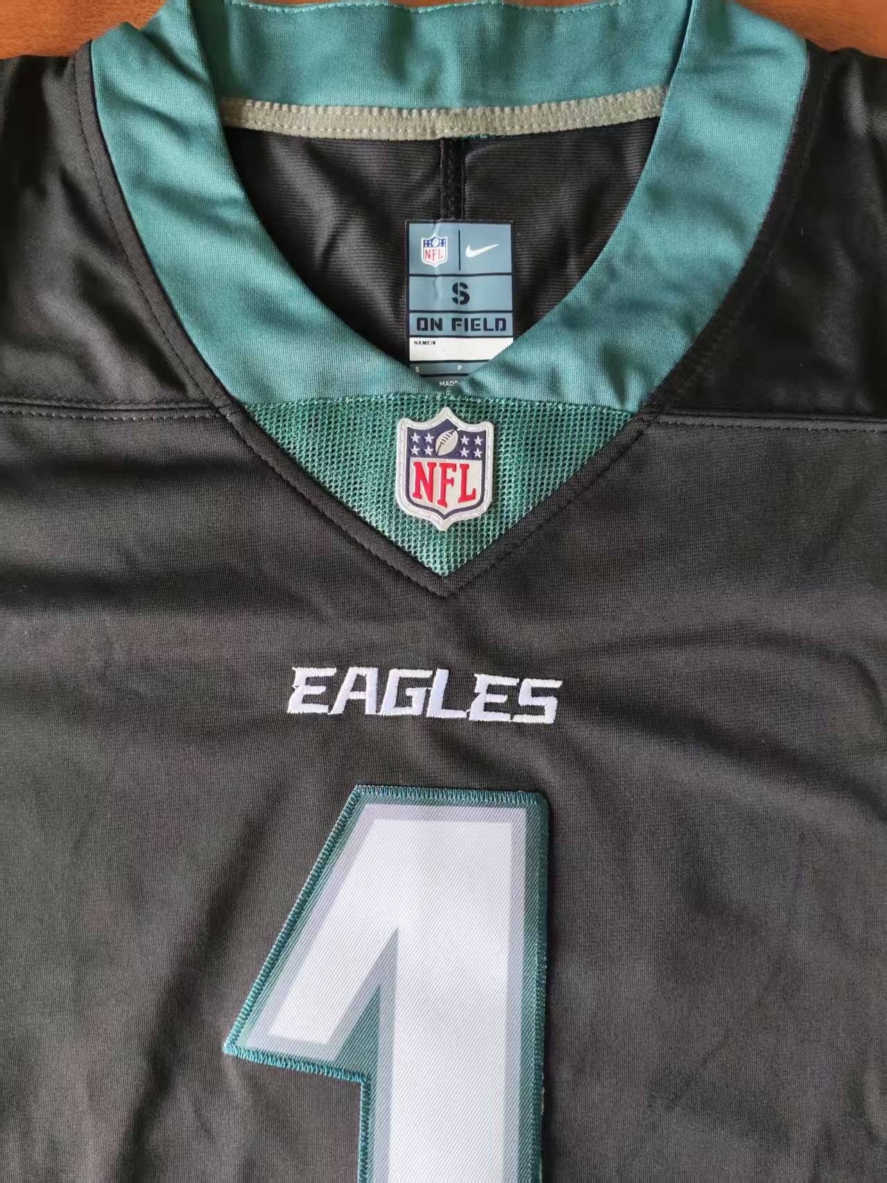Men's Philadelphia Eagles Jalen Hurts Jersey-Black football jersey product view 2