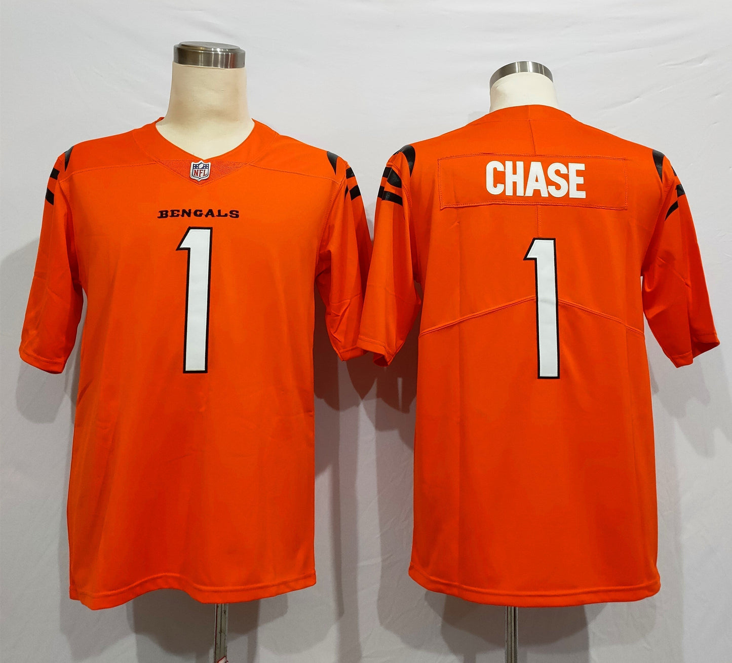 Men's Cincinnati Bengals Ja'Marr Chase #1 Orange Alternate Game Jersey1 football jersey product view 1