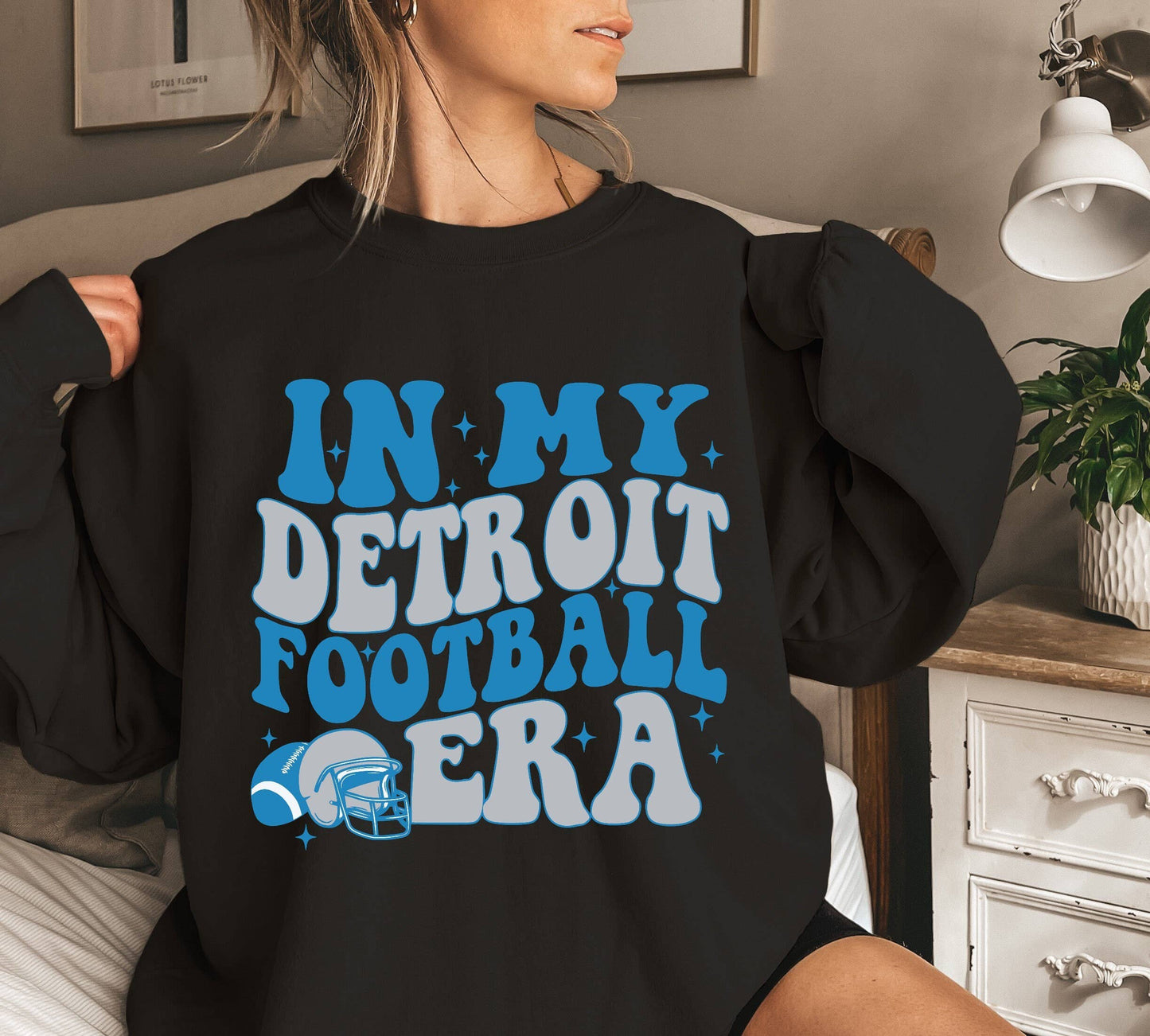 Detroit Lions Vintage Crewneck Retro Style Fan Gift Unisex T-shirt, Sweatshirt, Hoodie, Long Sleeve Tee - T-Shirt, Sweatshirt, Hoodie