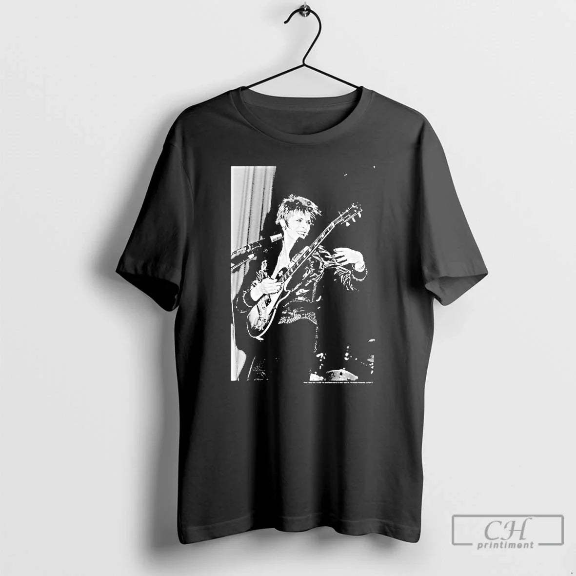 Classic David Bowie Smiling Guitar T-Shirts, Hoodie, Sweatshirt - T-Shirt, Sweatshirt, Hoodie