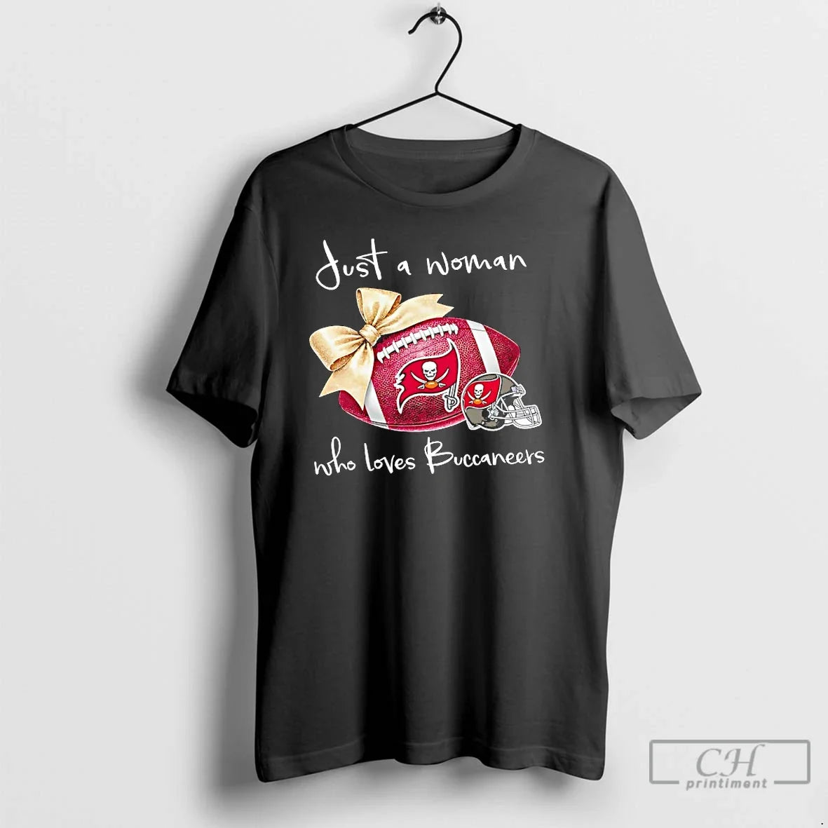 Classic Just Woman Who Loves Tampa Bay Buccaneers Gold Bow Helmet T-Shirts, Hoodie, Sweatshirt - T-Shirt, Sweatshirt, Hoodie